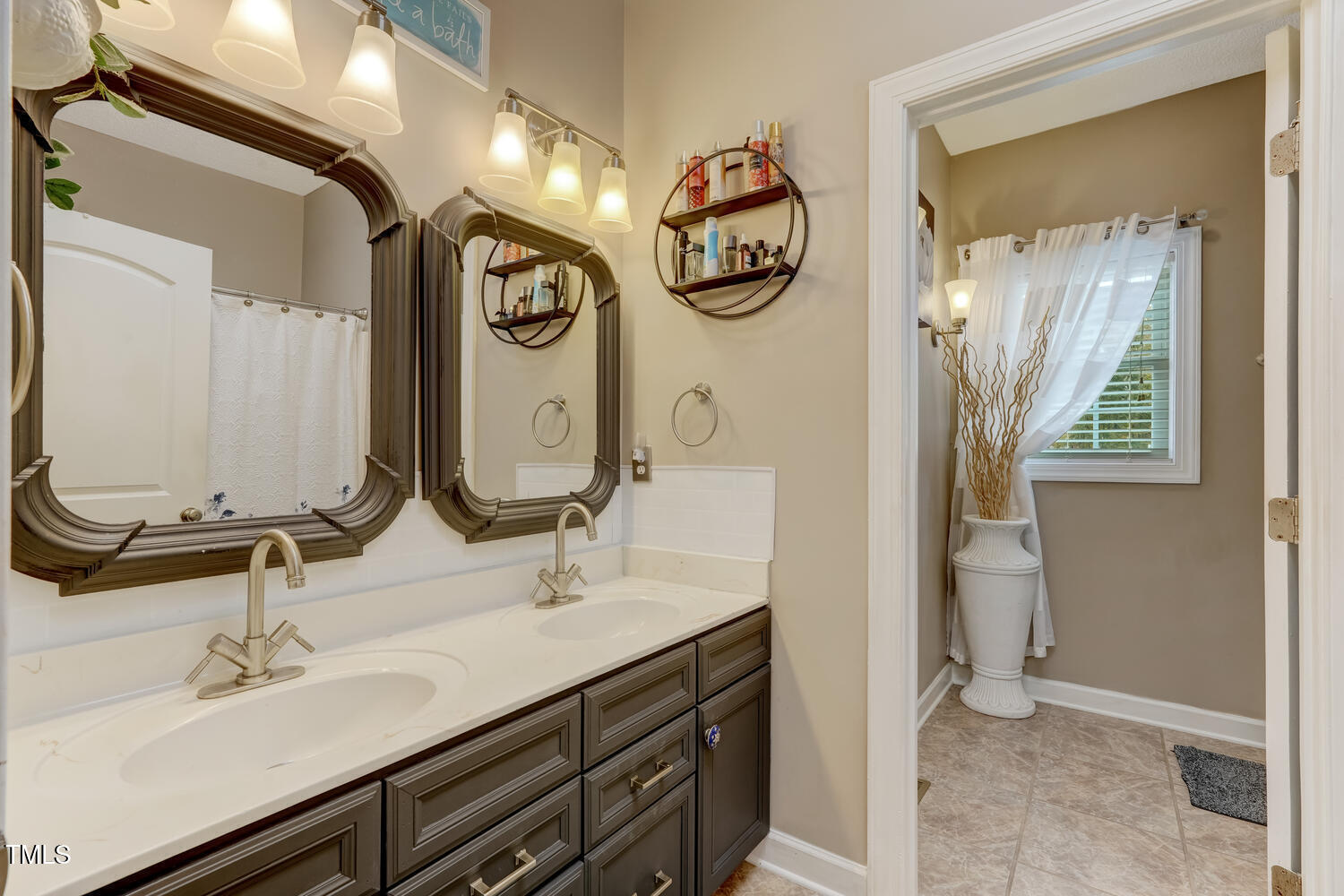 401 Daisy Court Property Photo 25