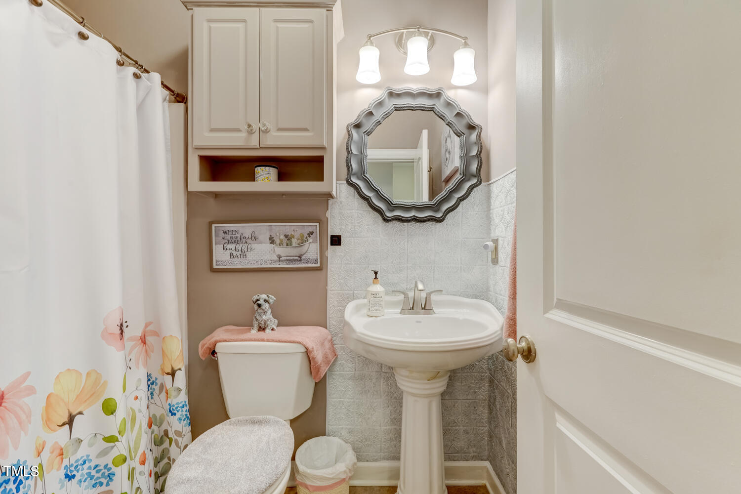 401 Daisy Court Property Photo 28