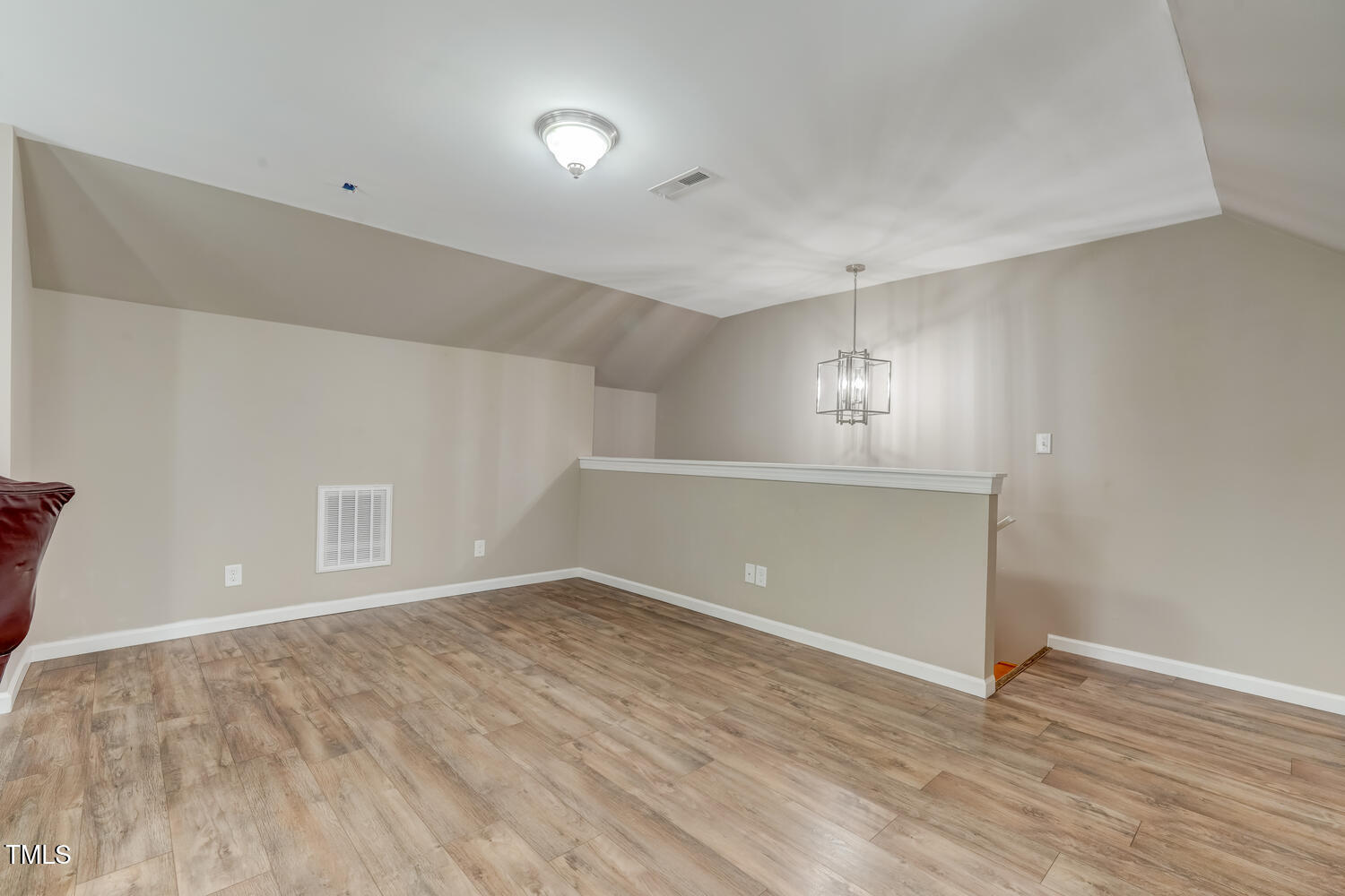 401 Daisy Court Property Photo 31
