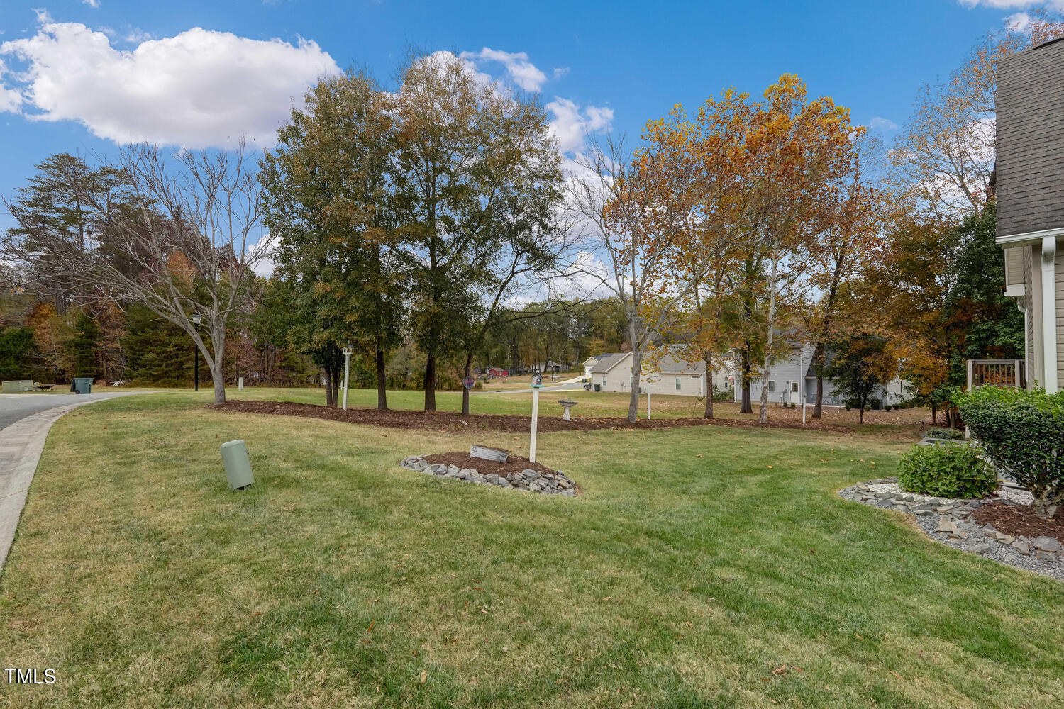 401 Daisy Court Property Photo 35