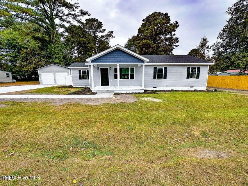 902 Powers Street Property Photo