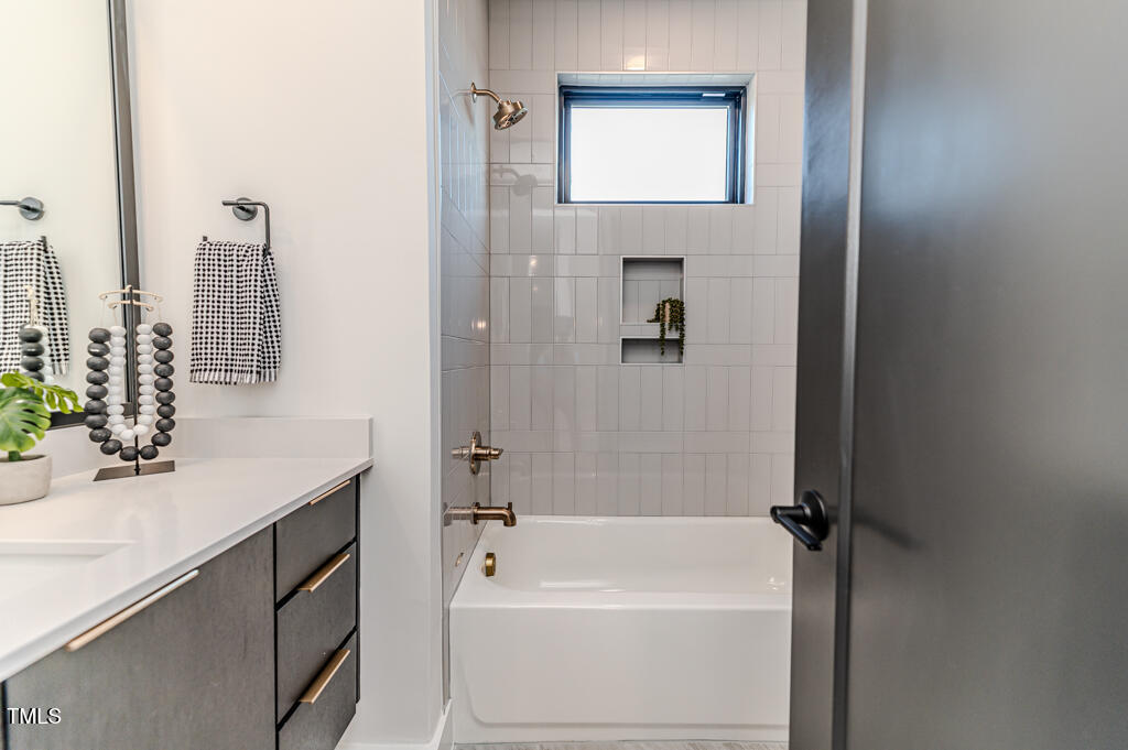 512 Gordon Street # 402 Property Photo 17