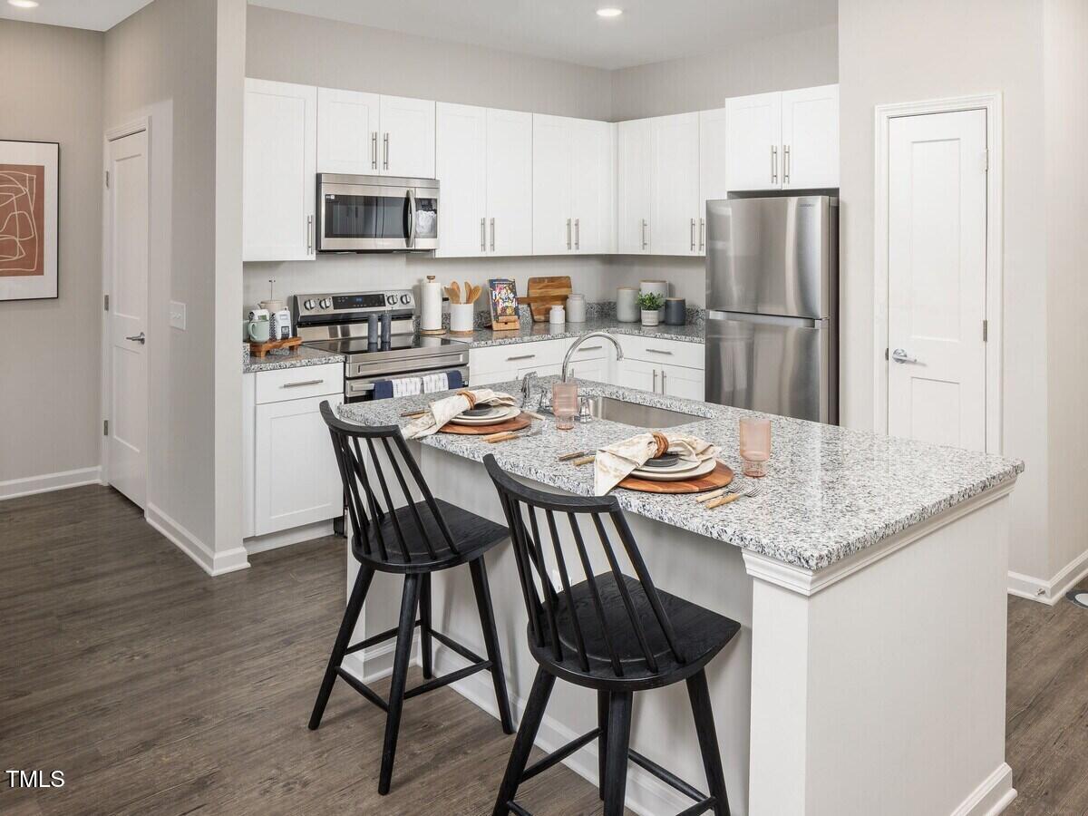 3520 Pinetree Grove Lane # B1 Property Photo 5