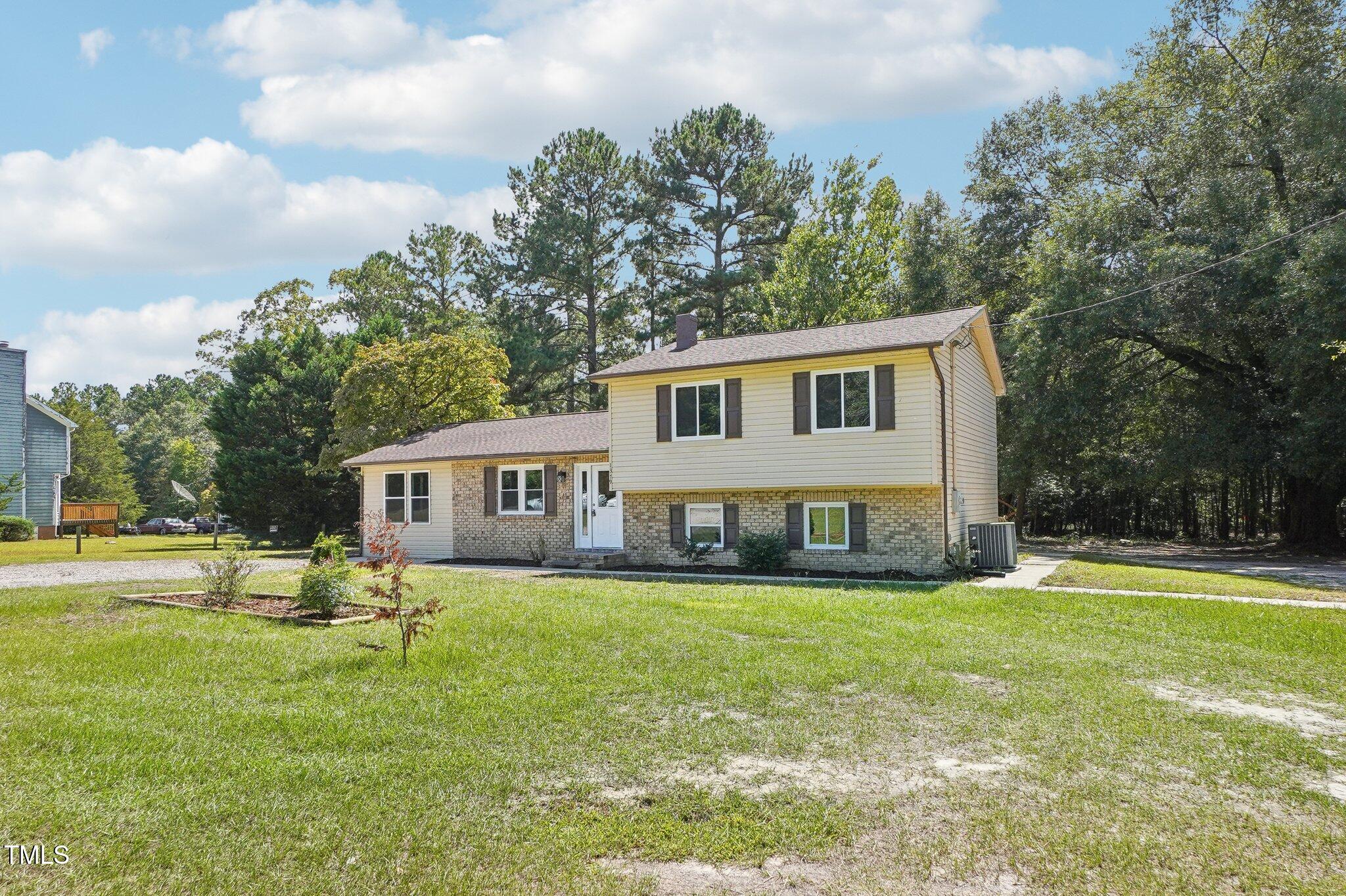 1379 Juniper Lake Road Property Photo 3