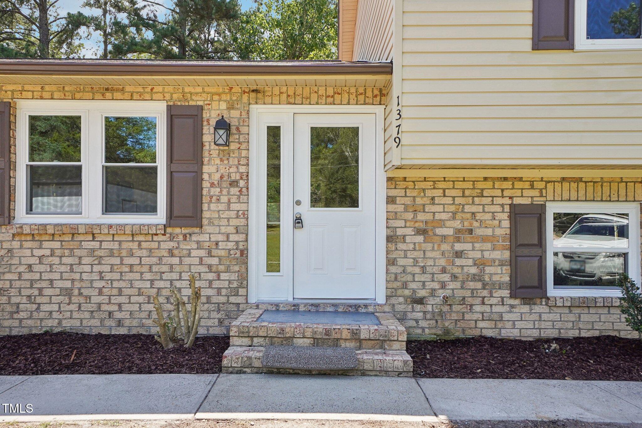 1379 Juniper Lake Road Property Photo 4