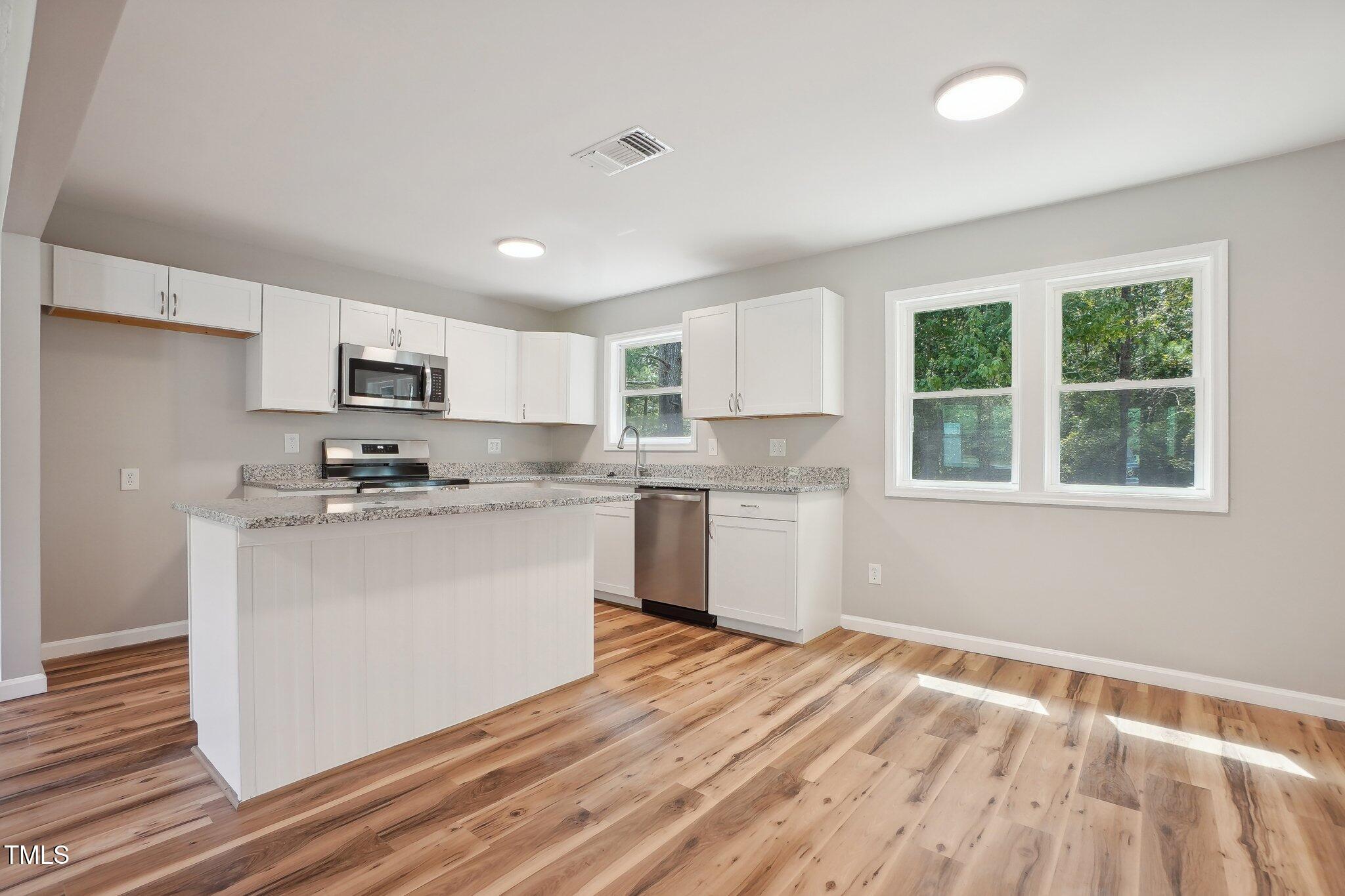 1379 Juniper Lake Road Property Photo 8