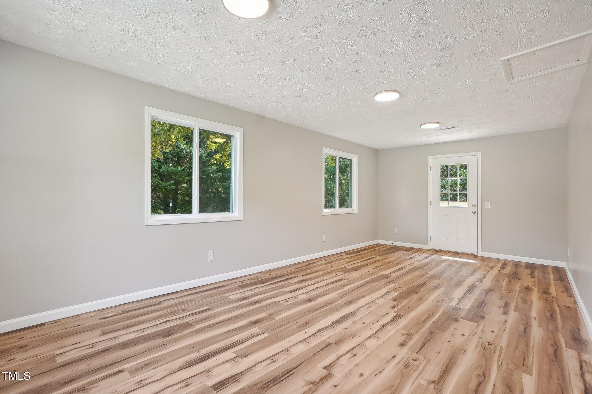 1379 Juniper Lake Road Property Photo 22