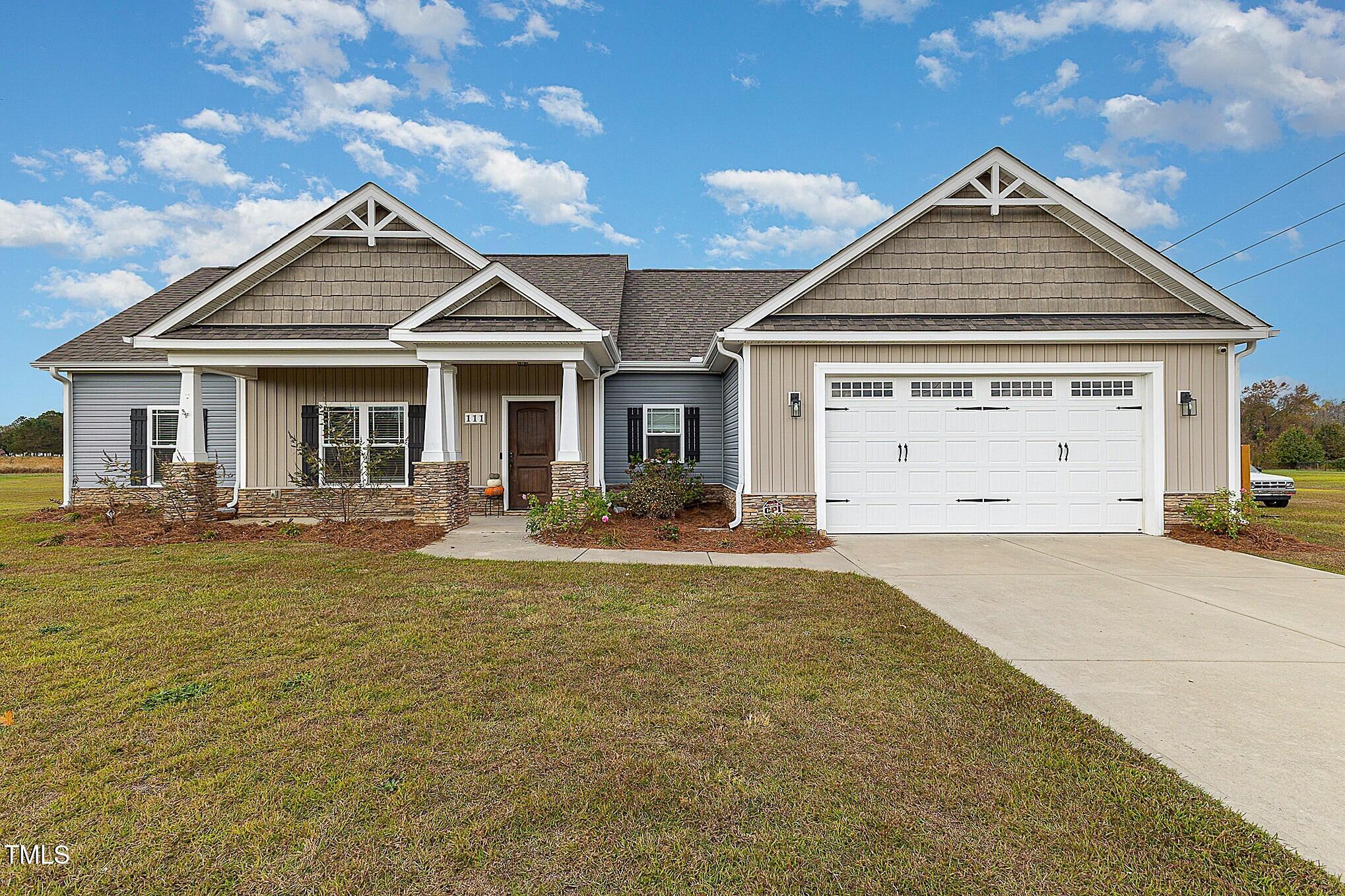 111 Black Water Court Property Photo 1