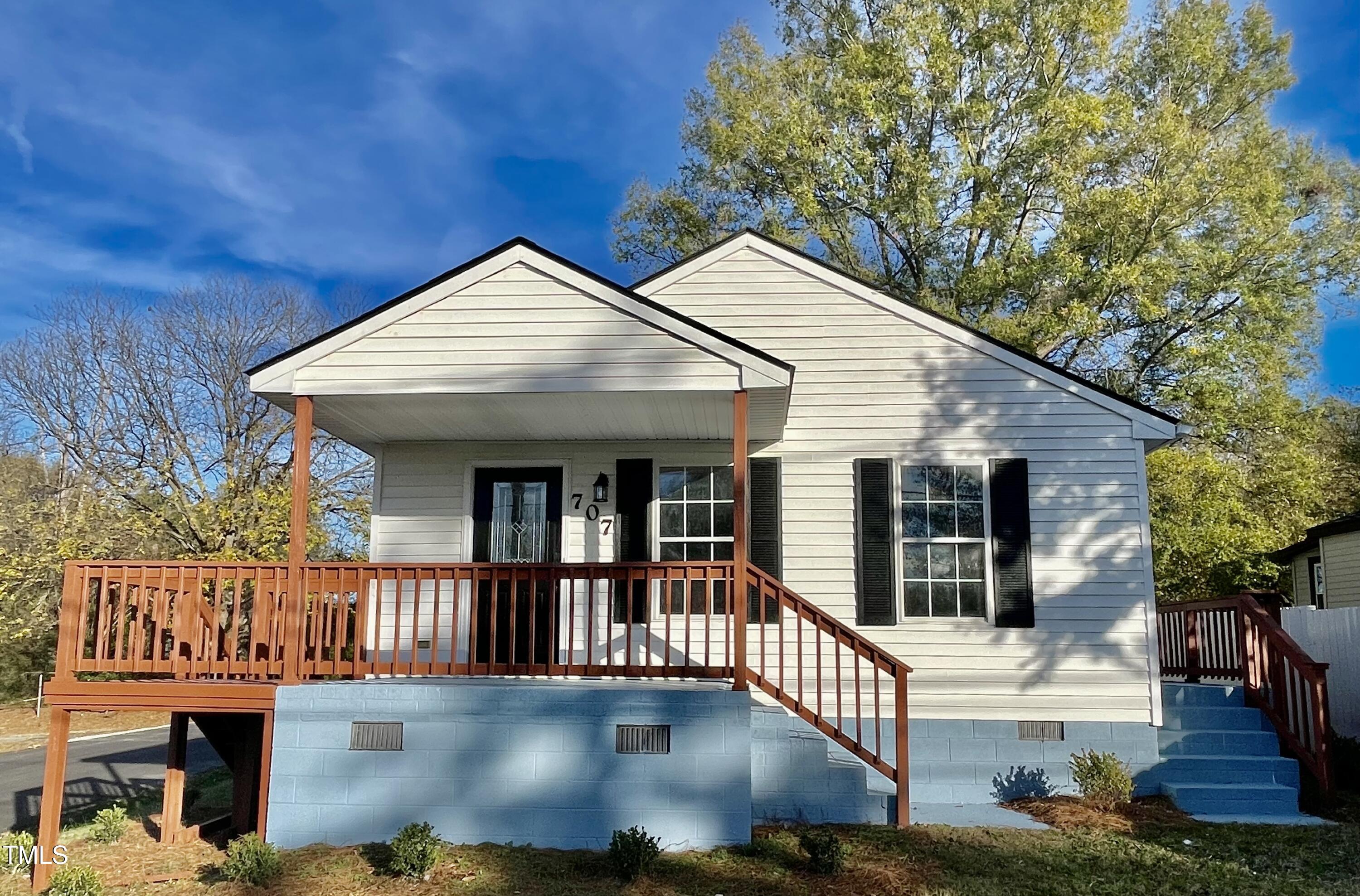 707 Richmond Avenue Property Photo