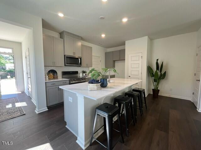 120 Parker Lane Property Photo 3
