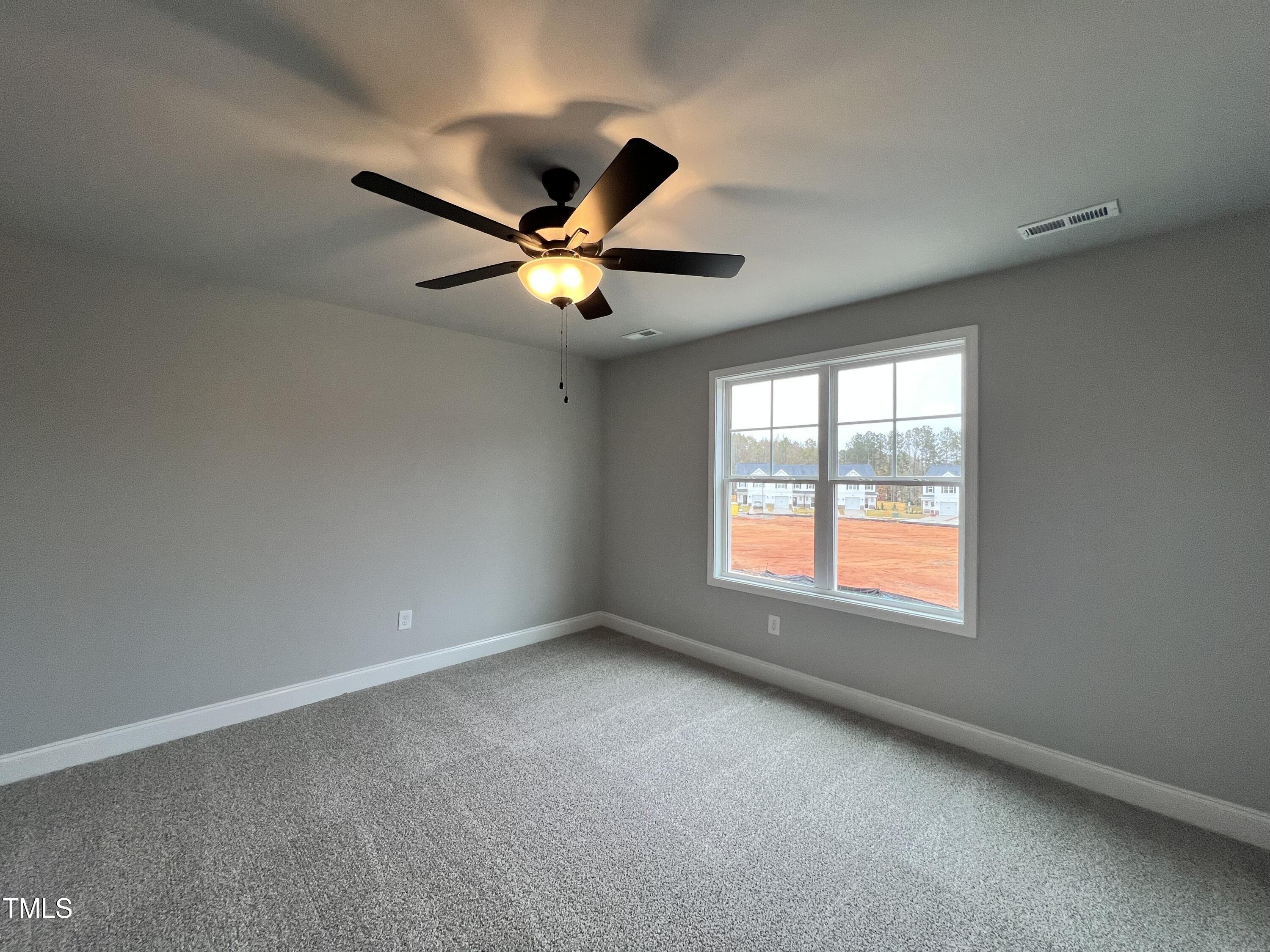 132 S Mistflower Street Property Photo 7