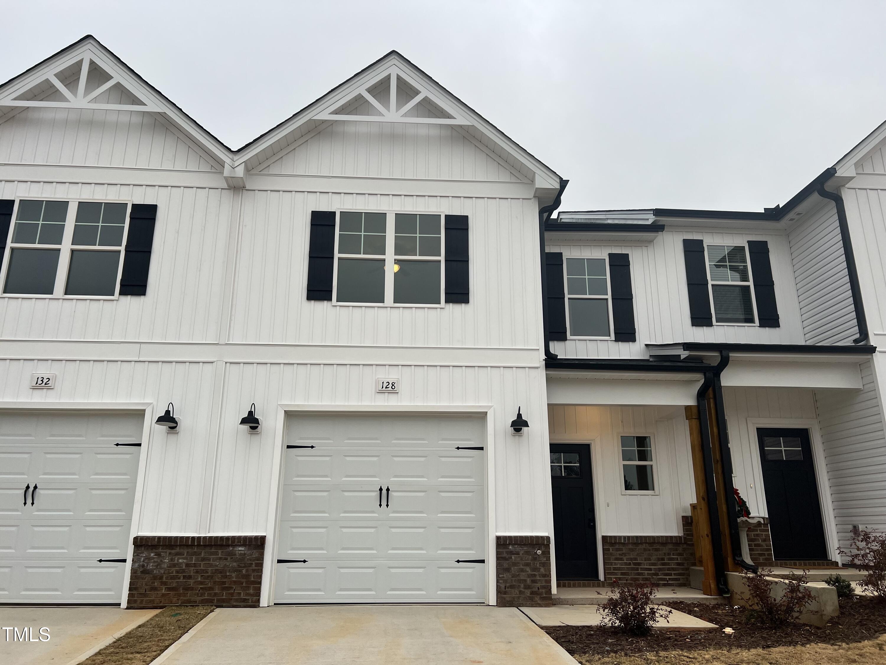 128 S Mistflower Street Property Photo