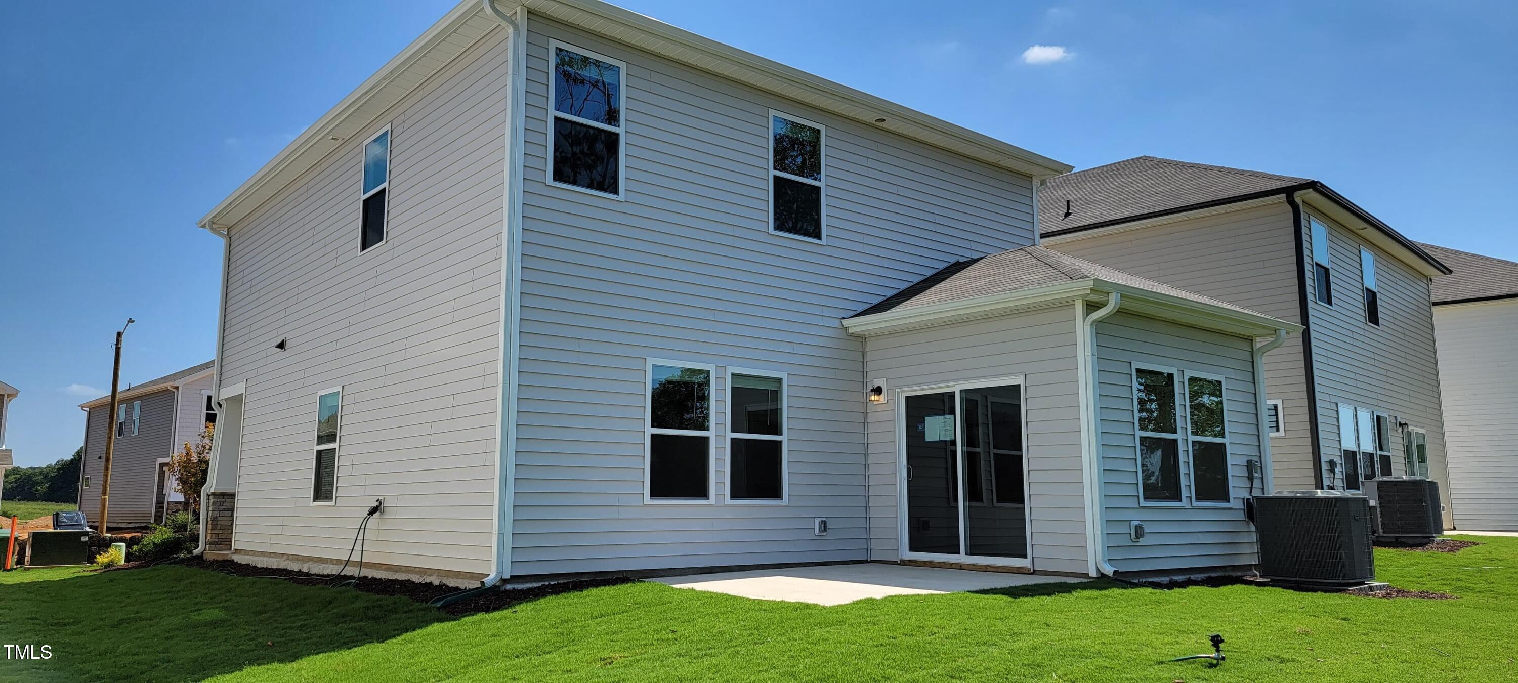1071 Cherry Stem Road Property Photo 2