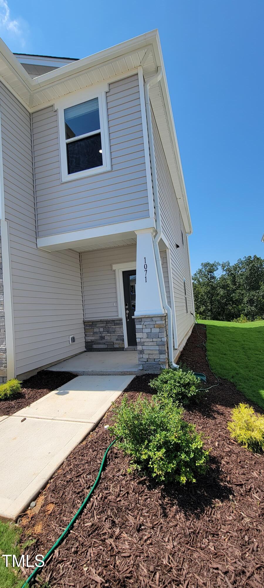 1071 Cherry Stem Road Property Photo 5