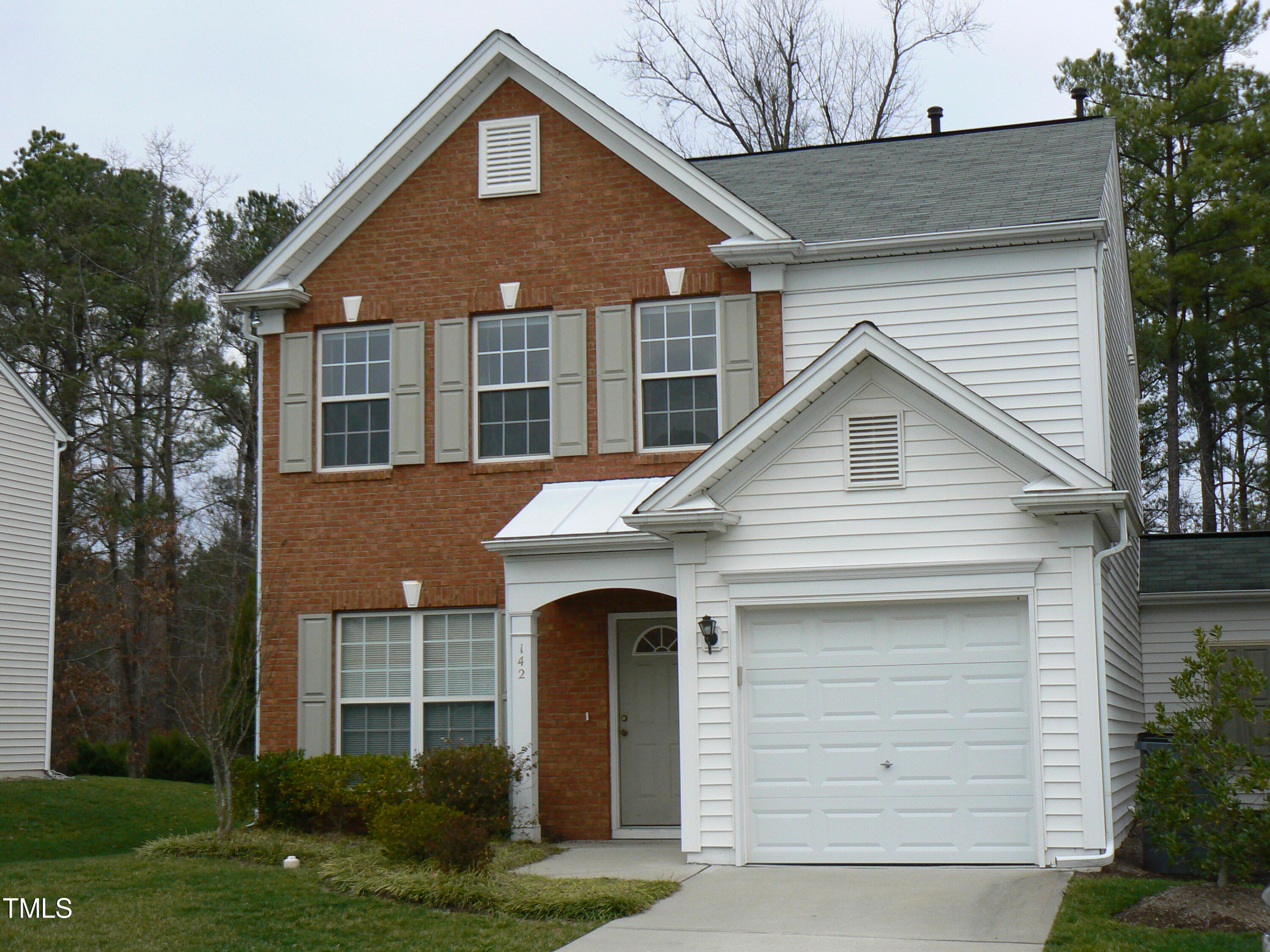 142 Brentfield Loop Property Photo 1
