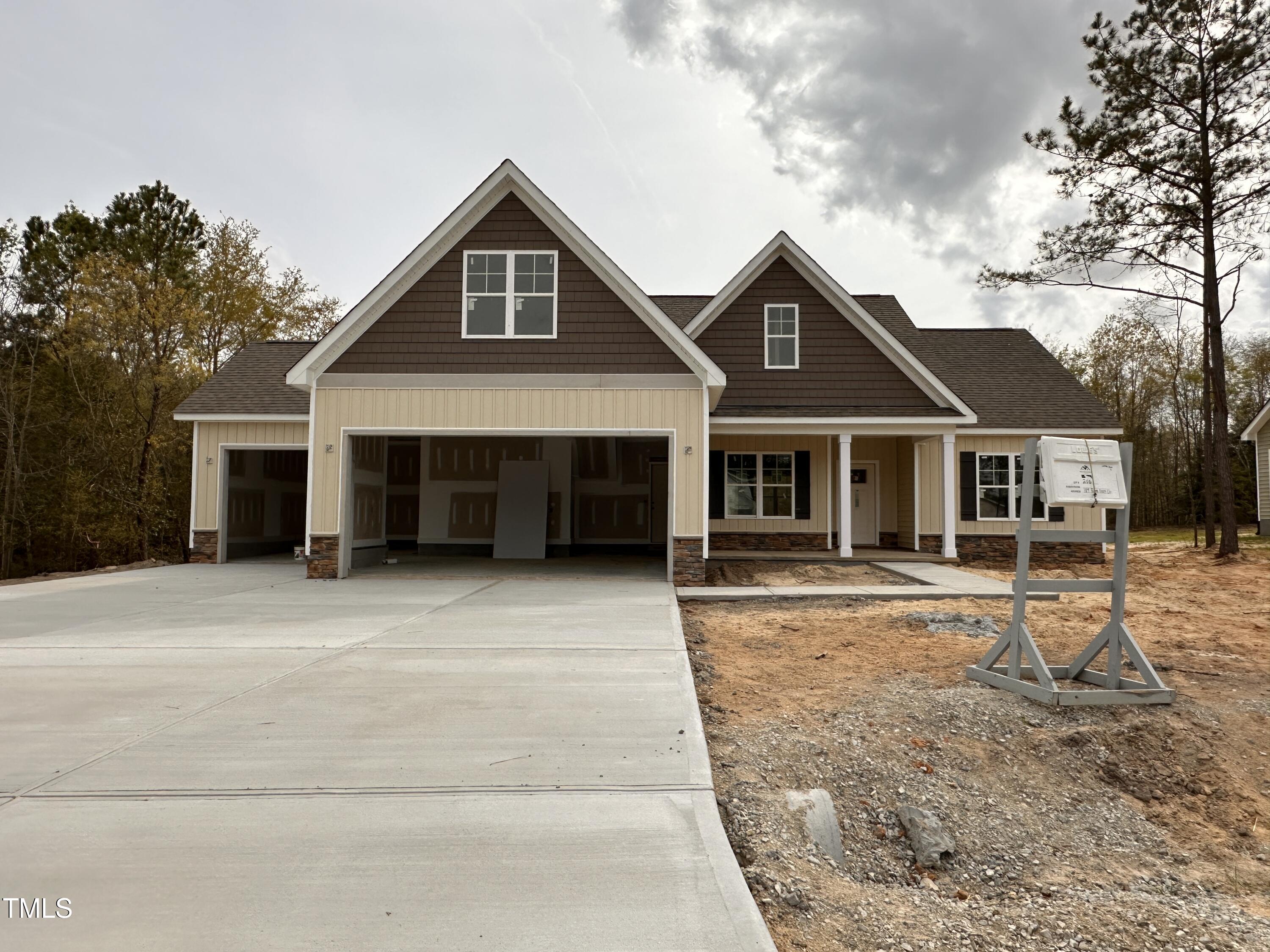 104 Roma Gora Court Property Photo