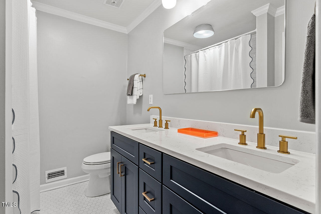 3738 Yorktown Place Property Photo 18