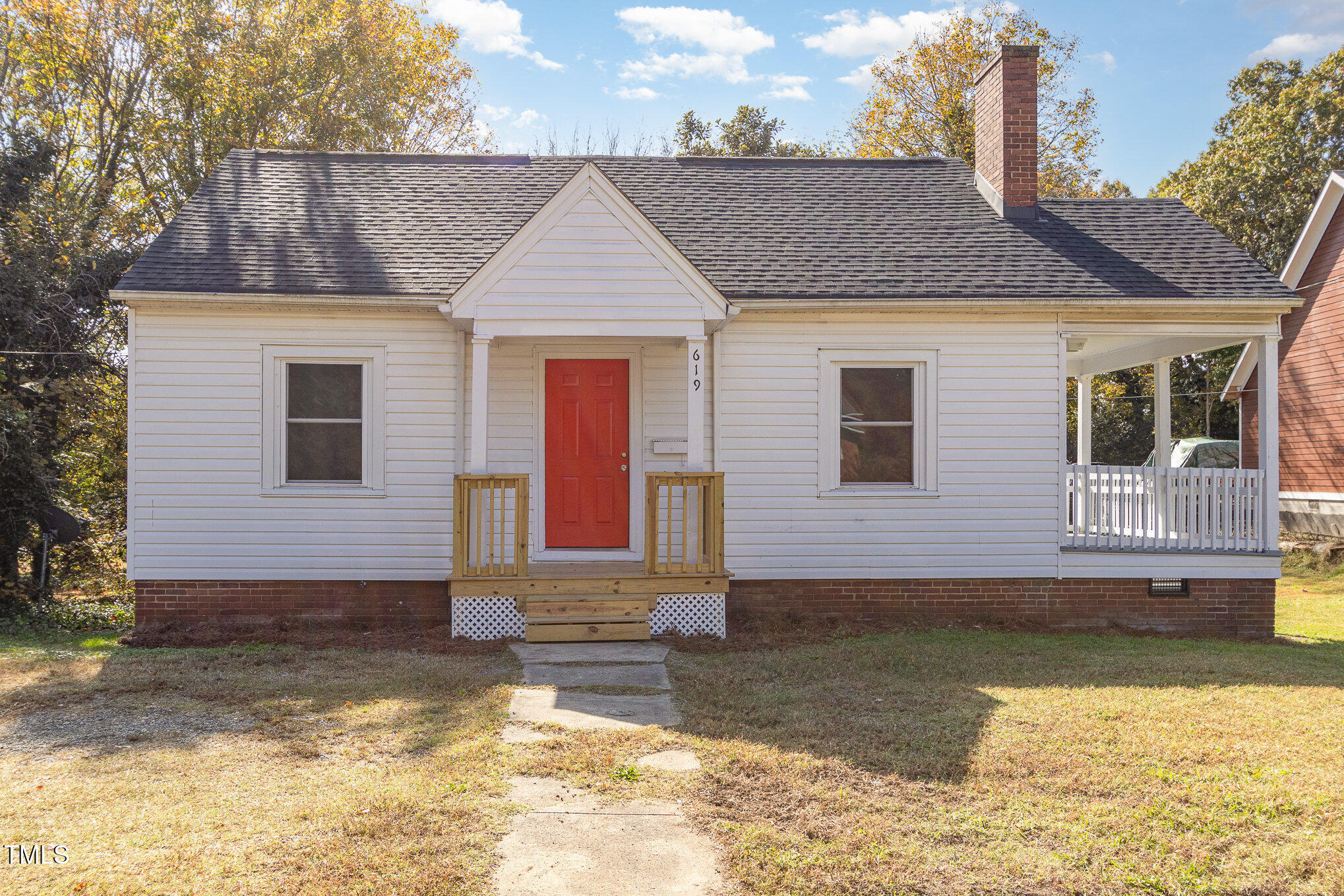 619 N Mebane Street Property Photo