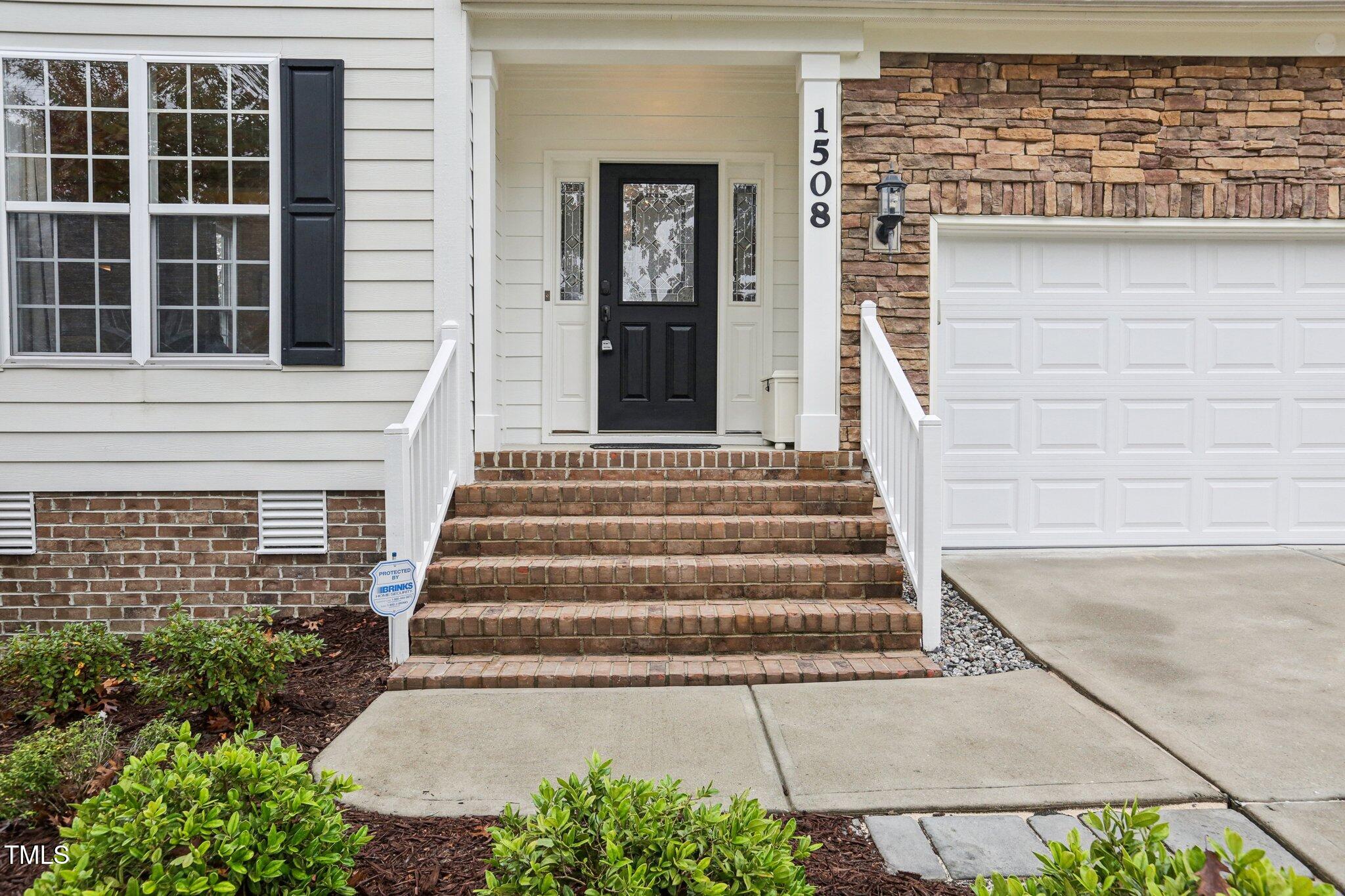 1508 Bellenden Drive Property Photo 2