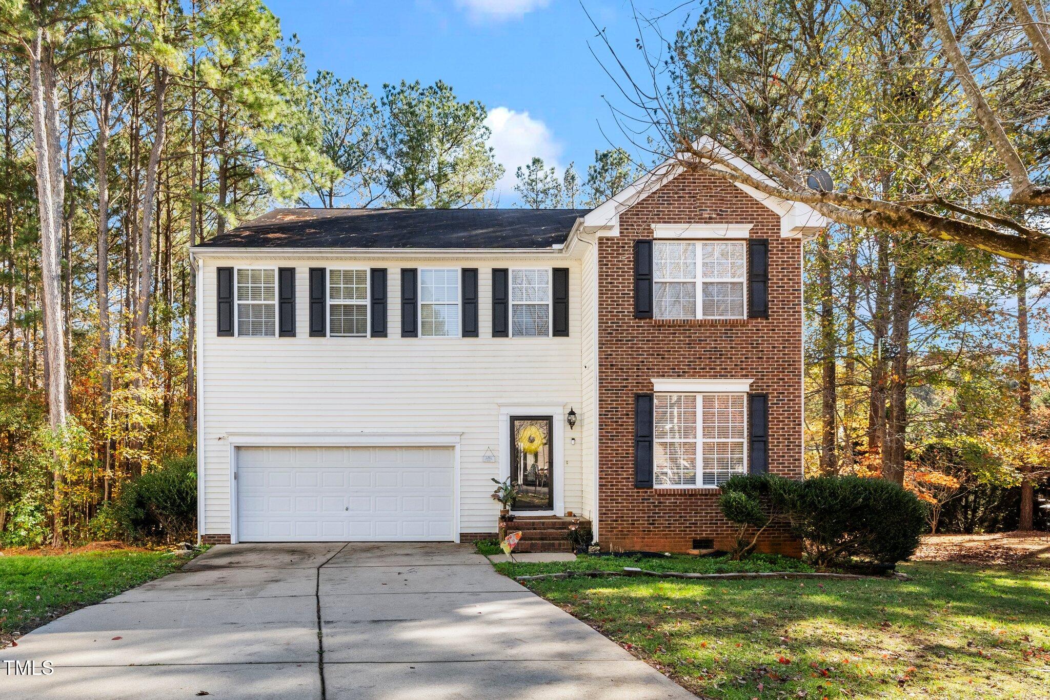 104 Full Moon Court Property Photo 1