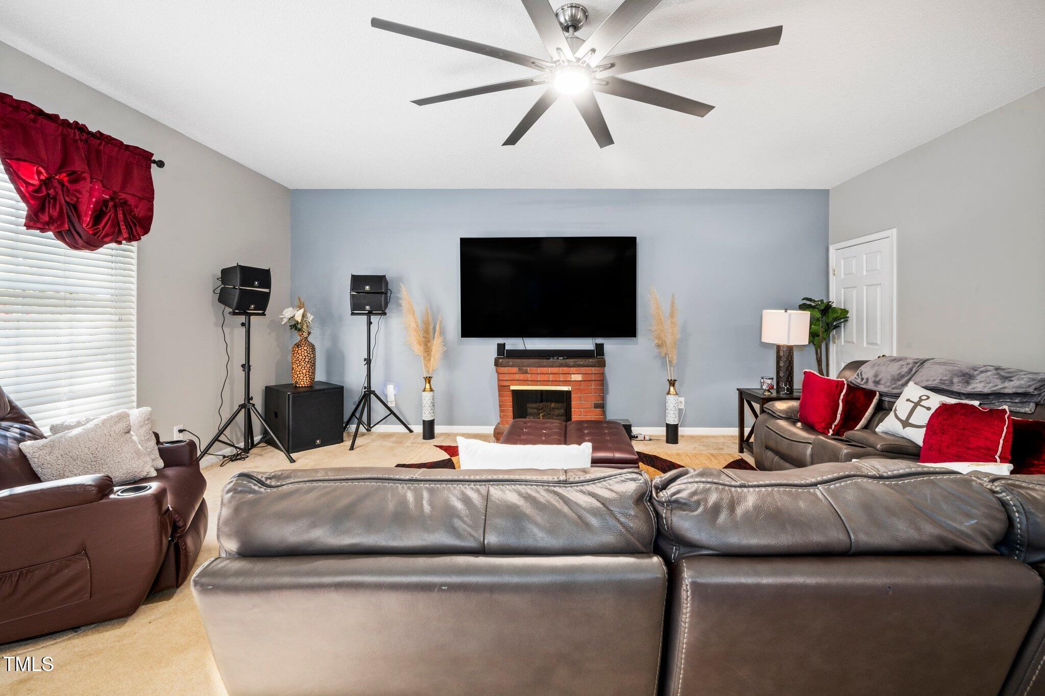 104 Full Moon Court Property Photo 9