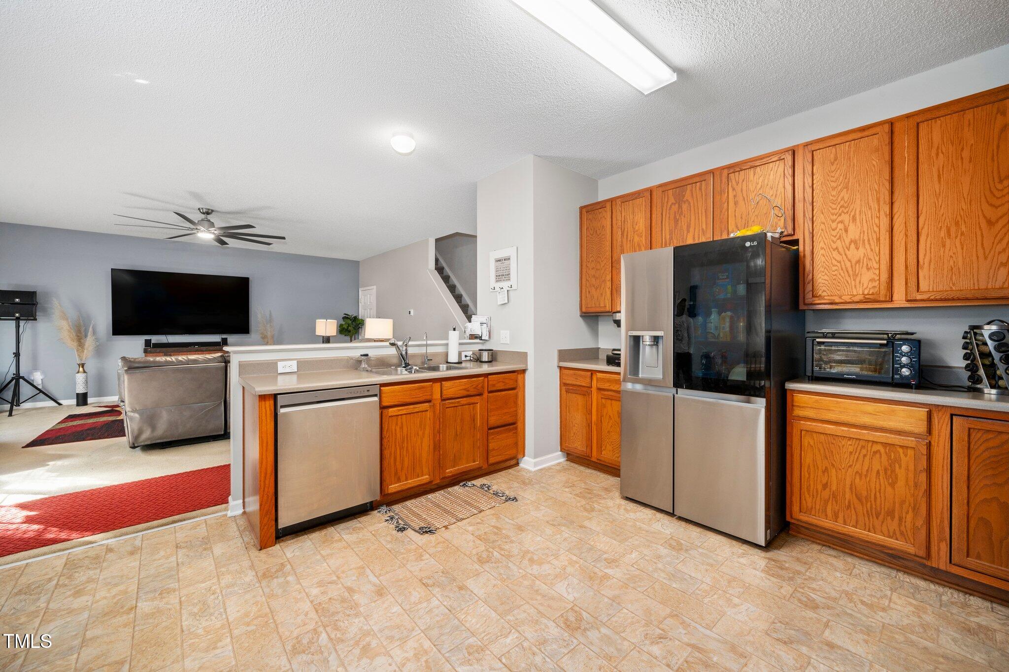 104 Full Moon Court Property Photo 18