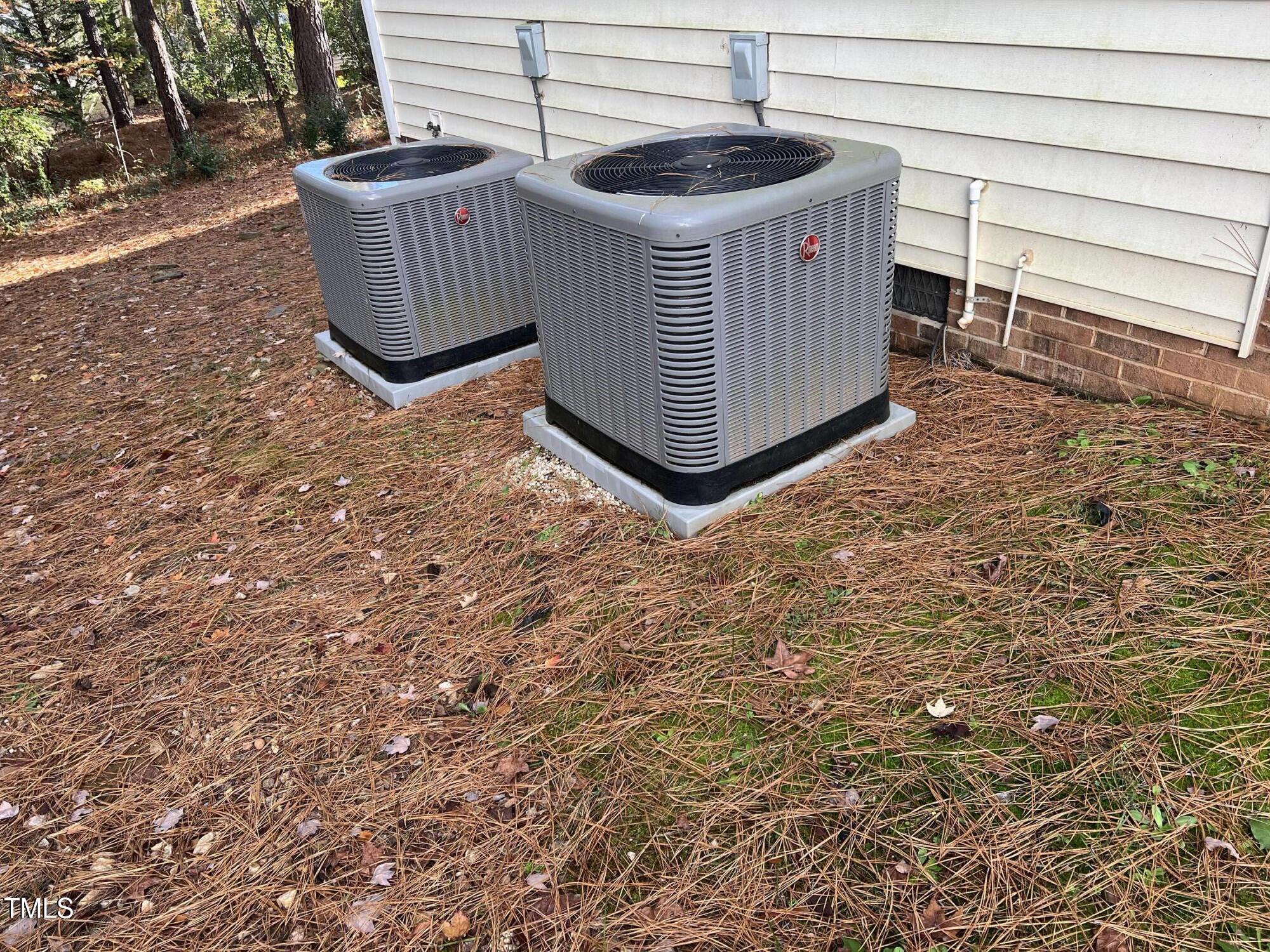 104 Full Moon Court Property Photo 34