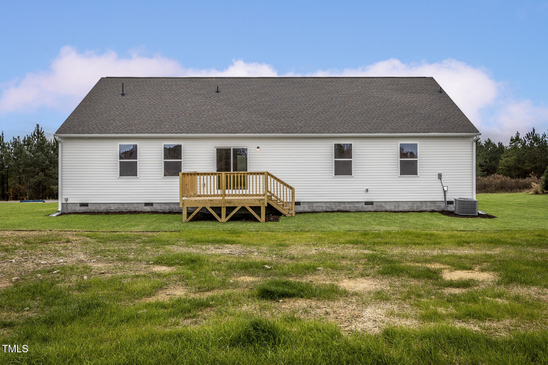 11320 International Drive Property Photo 3