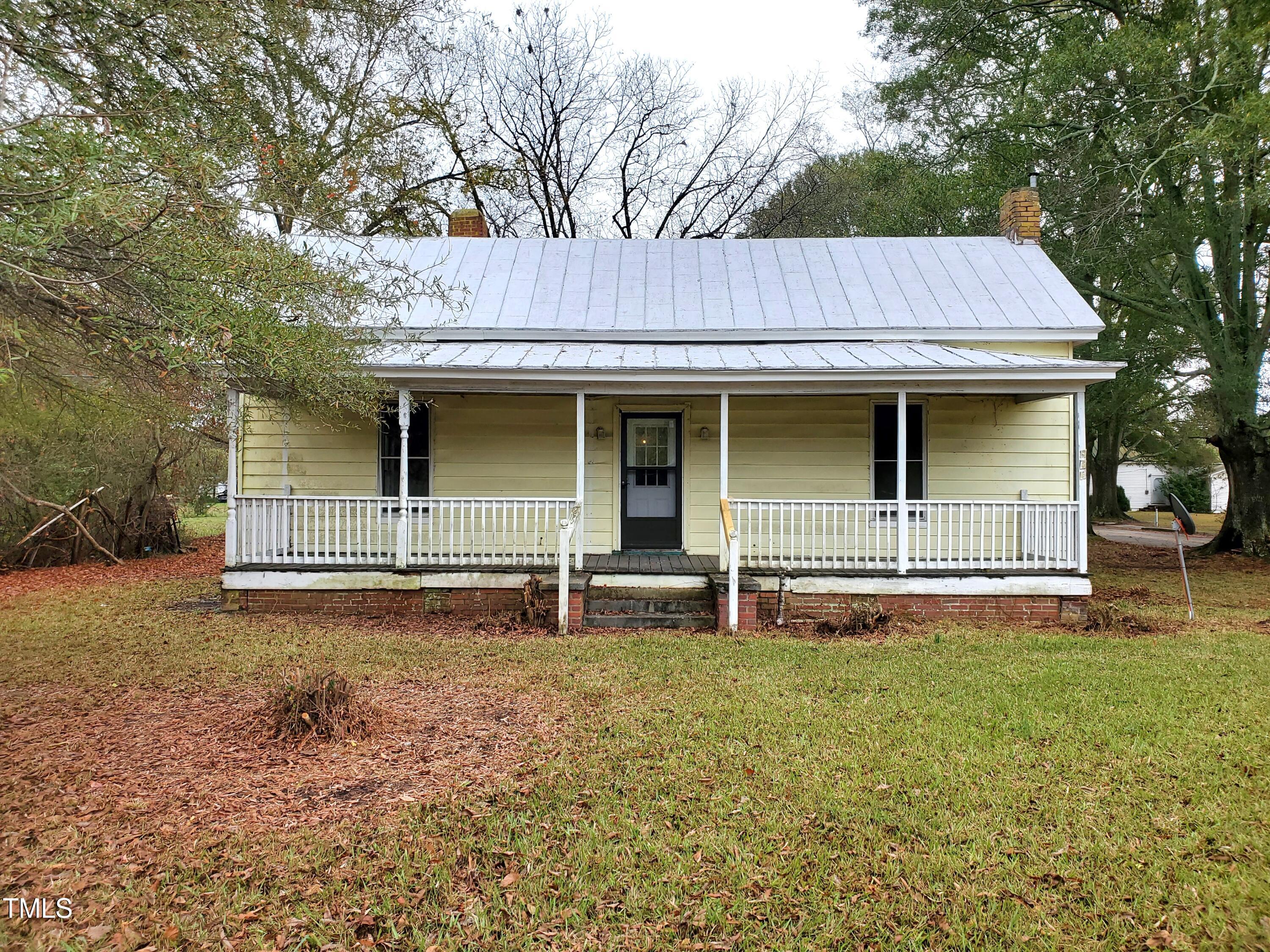 201 N White Street Property Photo