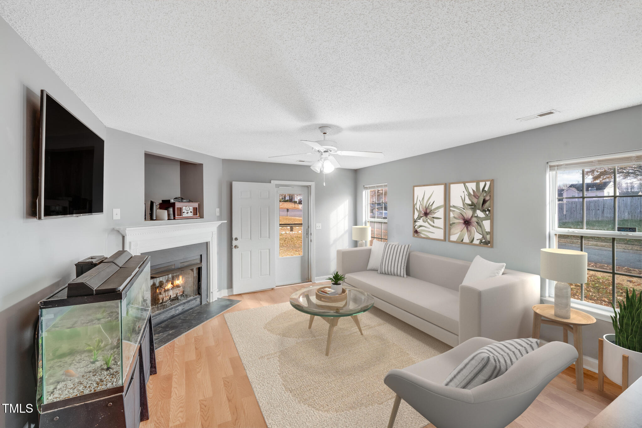 7633 Shiny Meadow Lane Property Photo 9