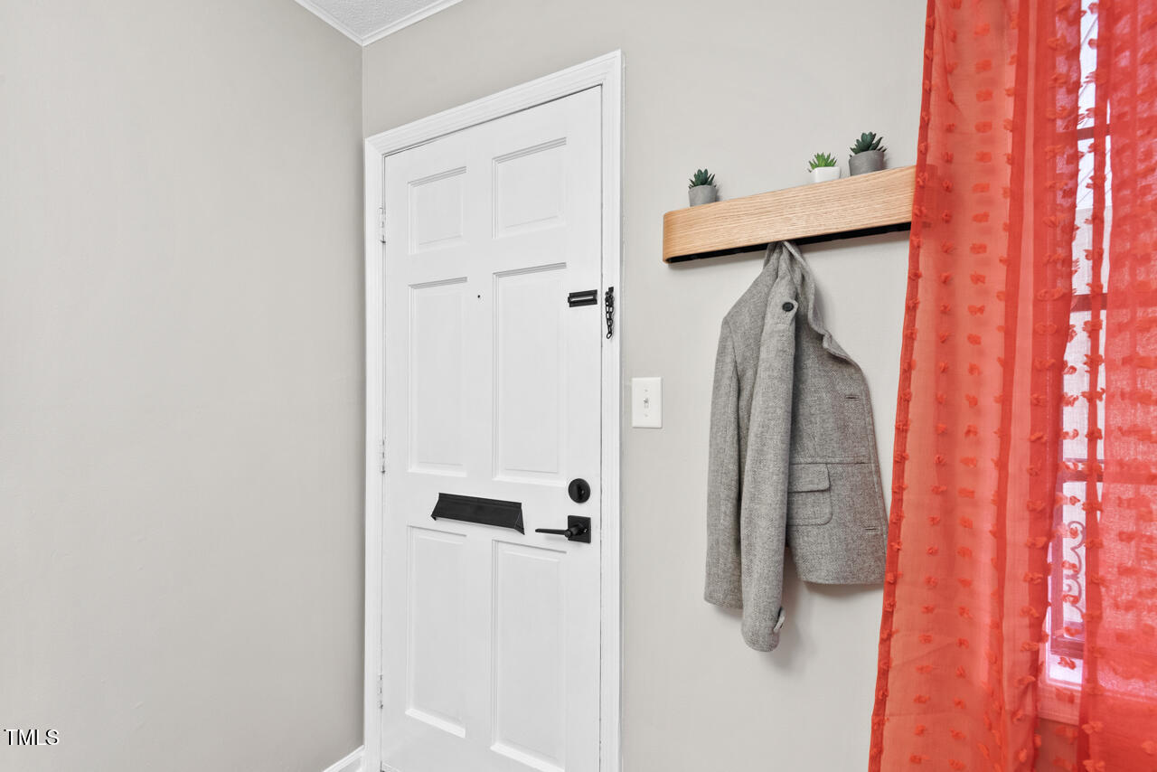 807 W Trinity Avenue # 220 Property Photo 5