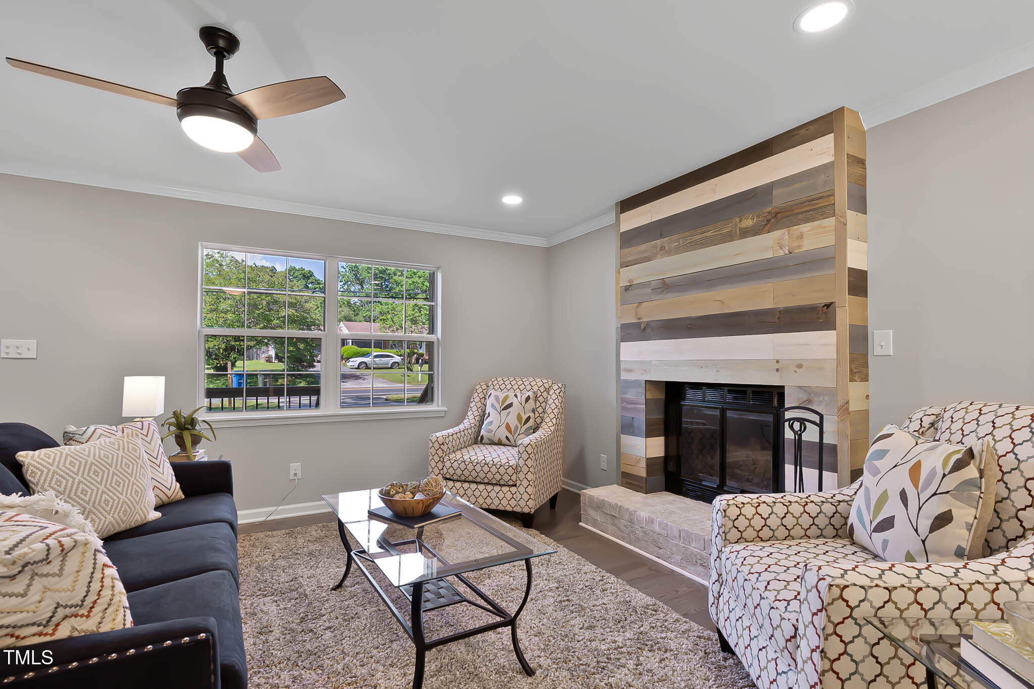 2704 Ross Road Property Photo 8