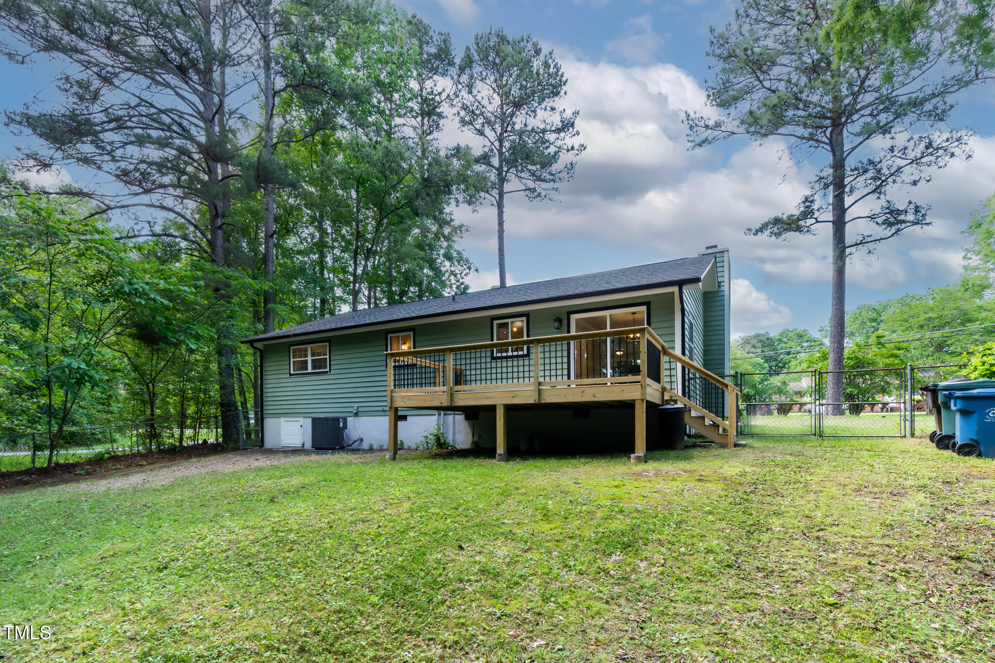 2704 Ross Road Property Photo 23