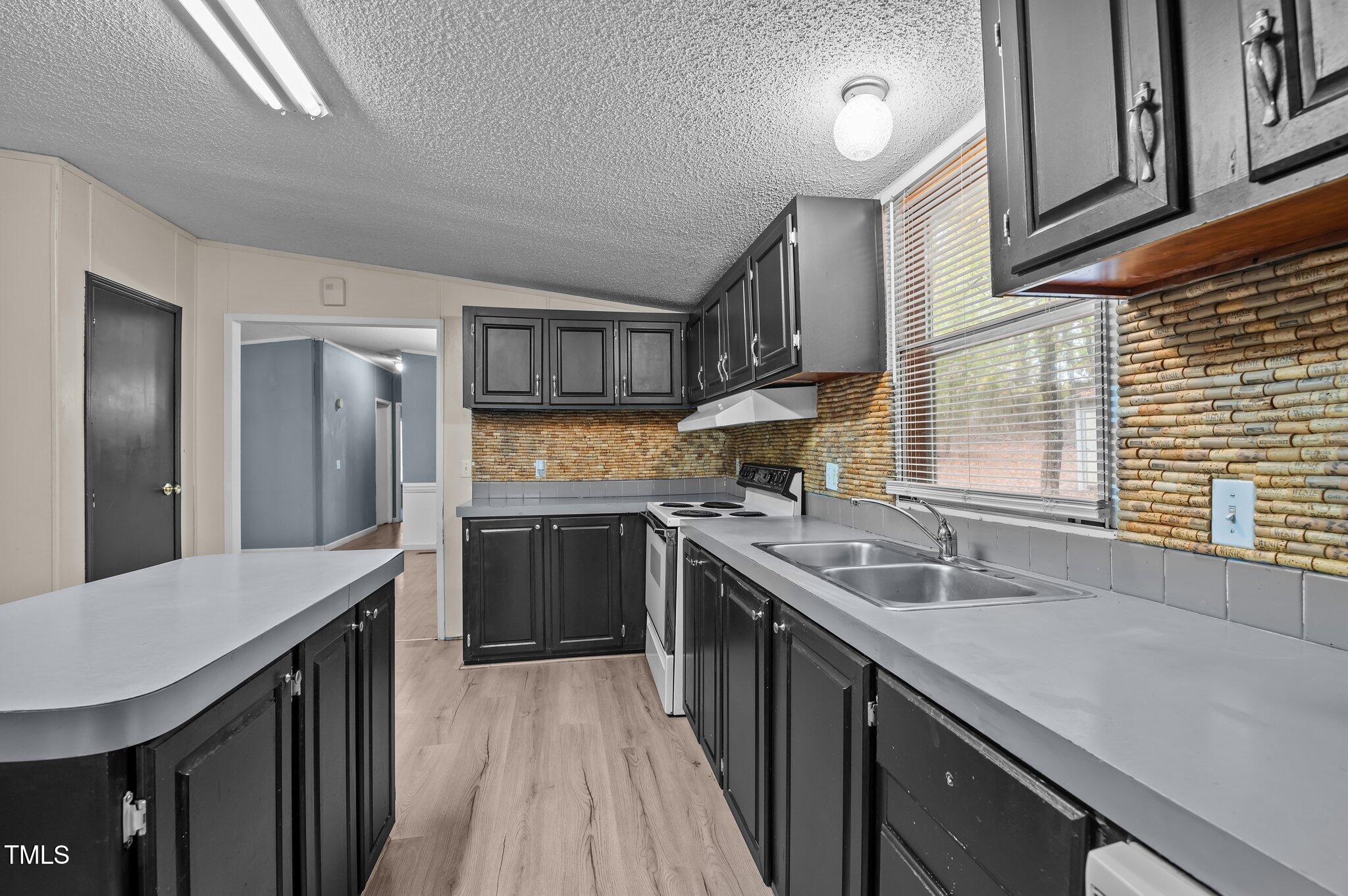 12561 Talon Drive Property Photo 3