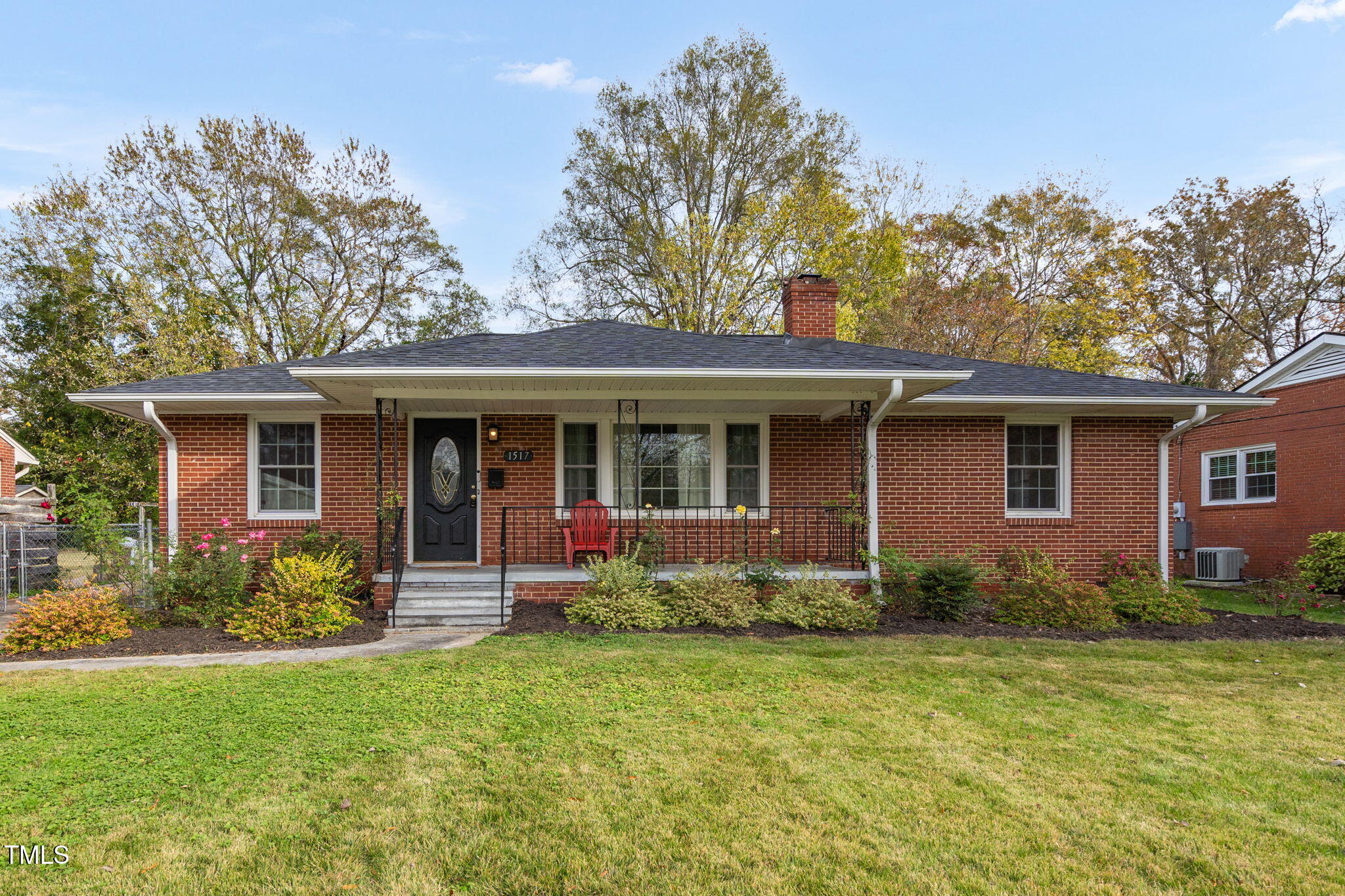 1517 Sherwood Drive Property Photo