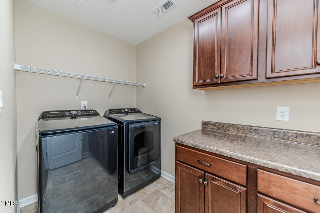 106 Lockwood Drive Property Photo 31