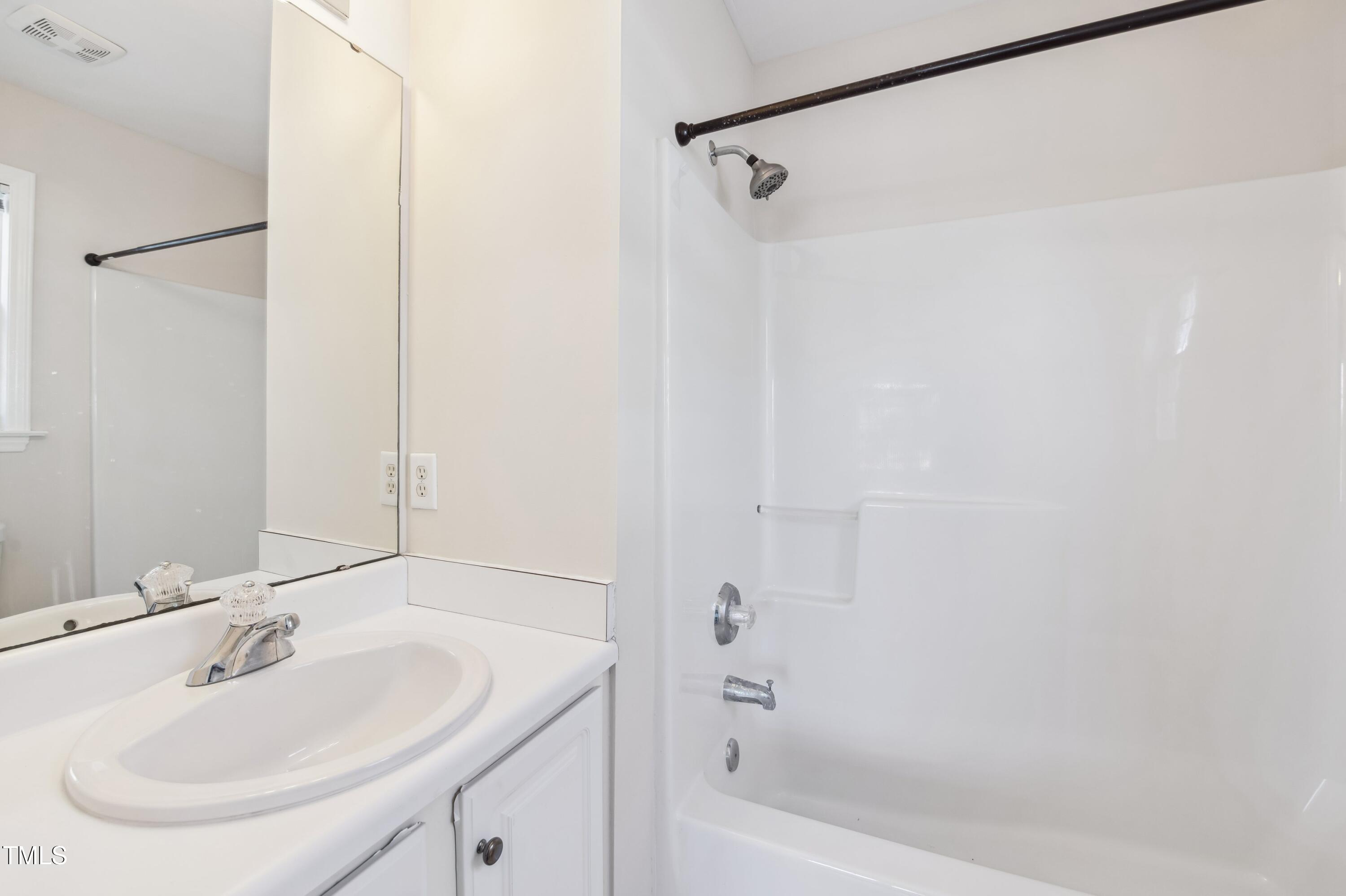2129 Ventana Lane Property Photo 10