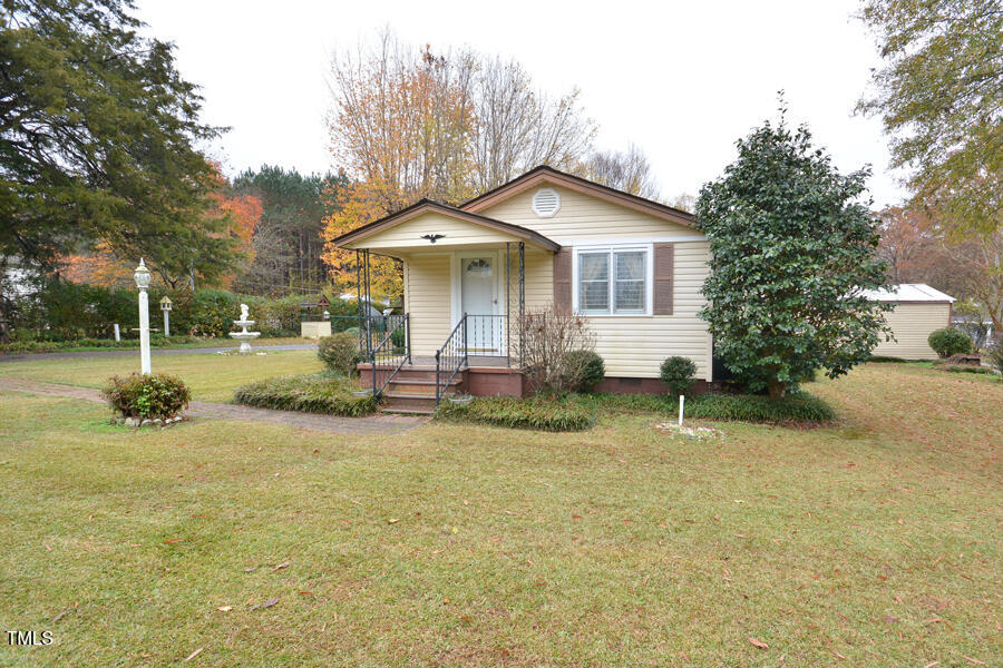 124 Jack Bennett Road Property Photo 2