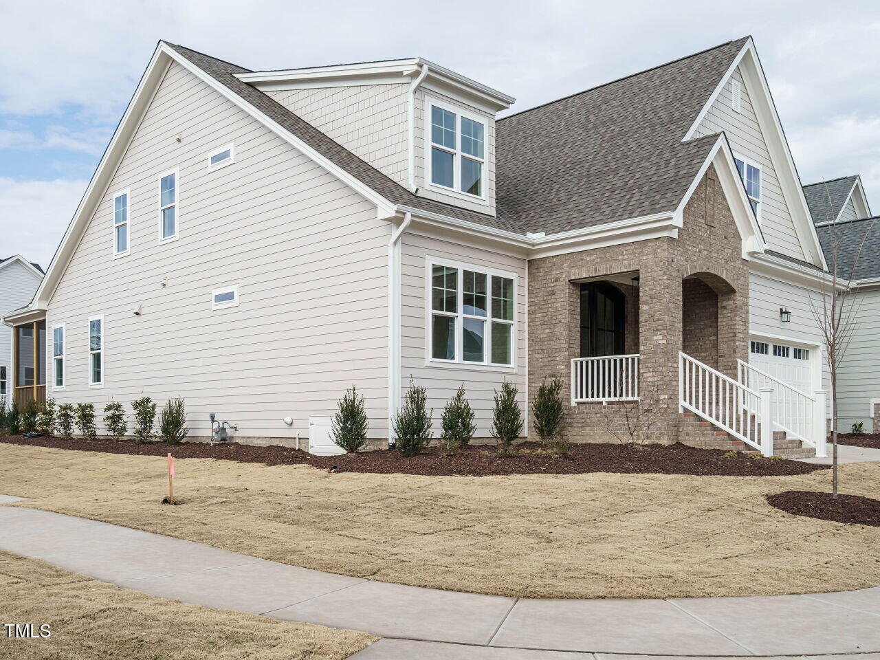 201 Wash Hollow Drive Property Photo 2