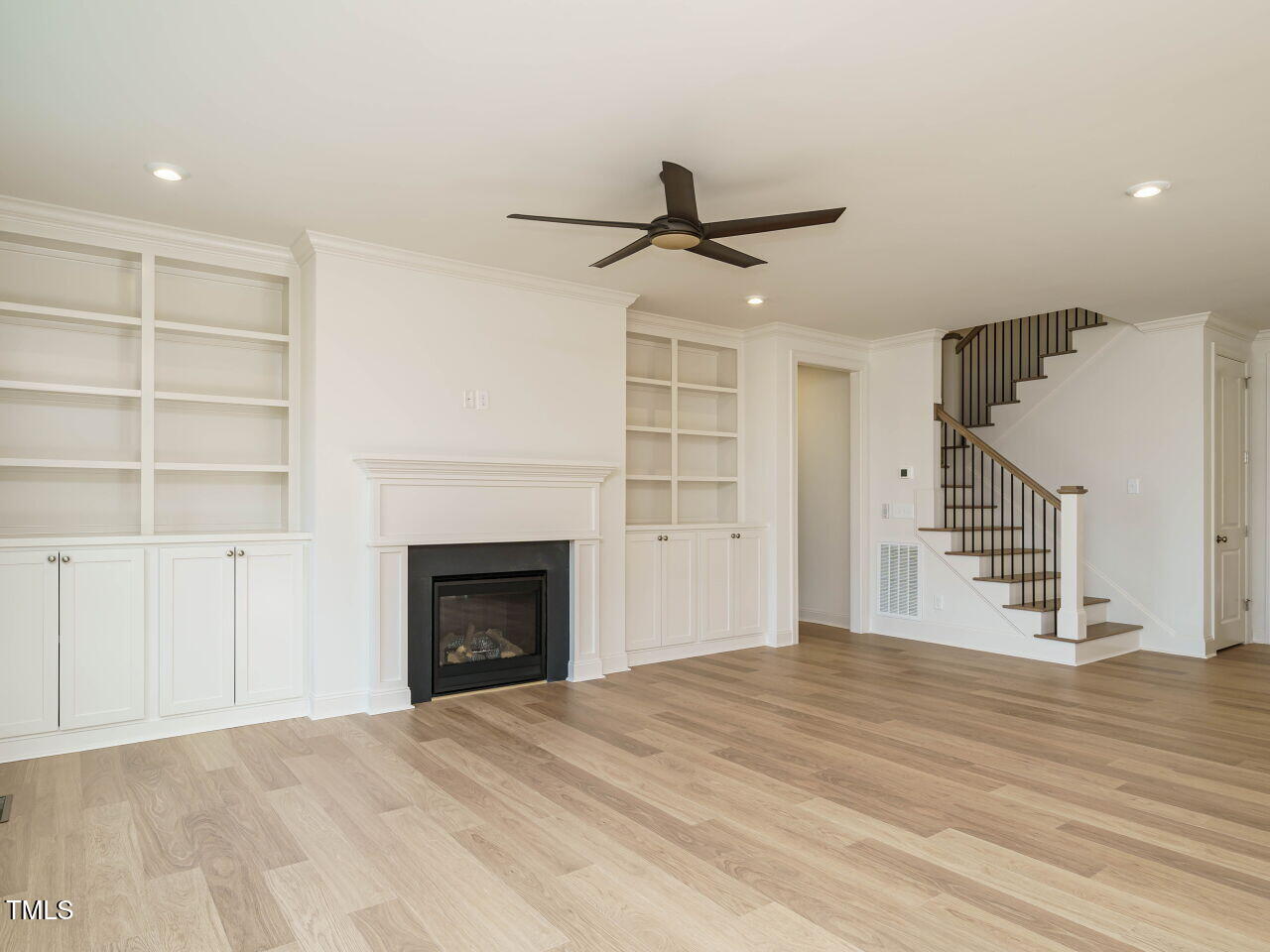 201 Wash Hollow Drive Property Photo 7