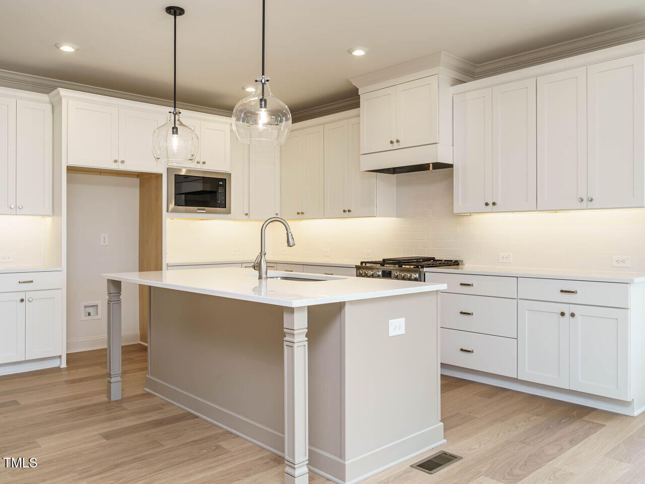 201 Wash Hollow Drive Property Photo 12