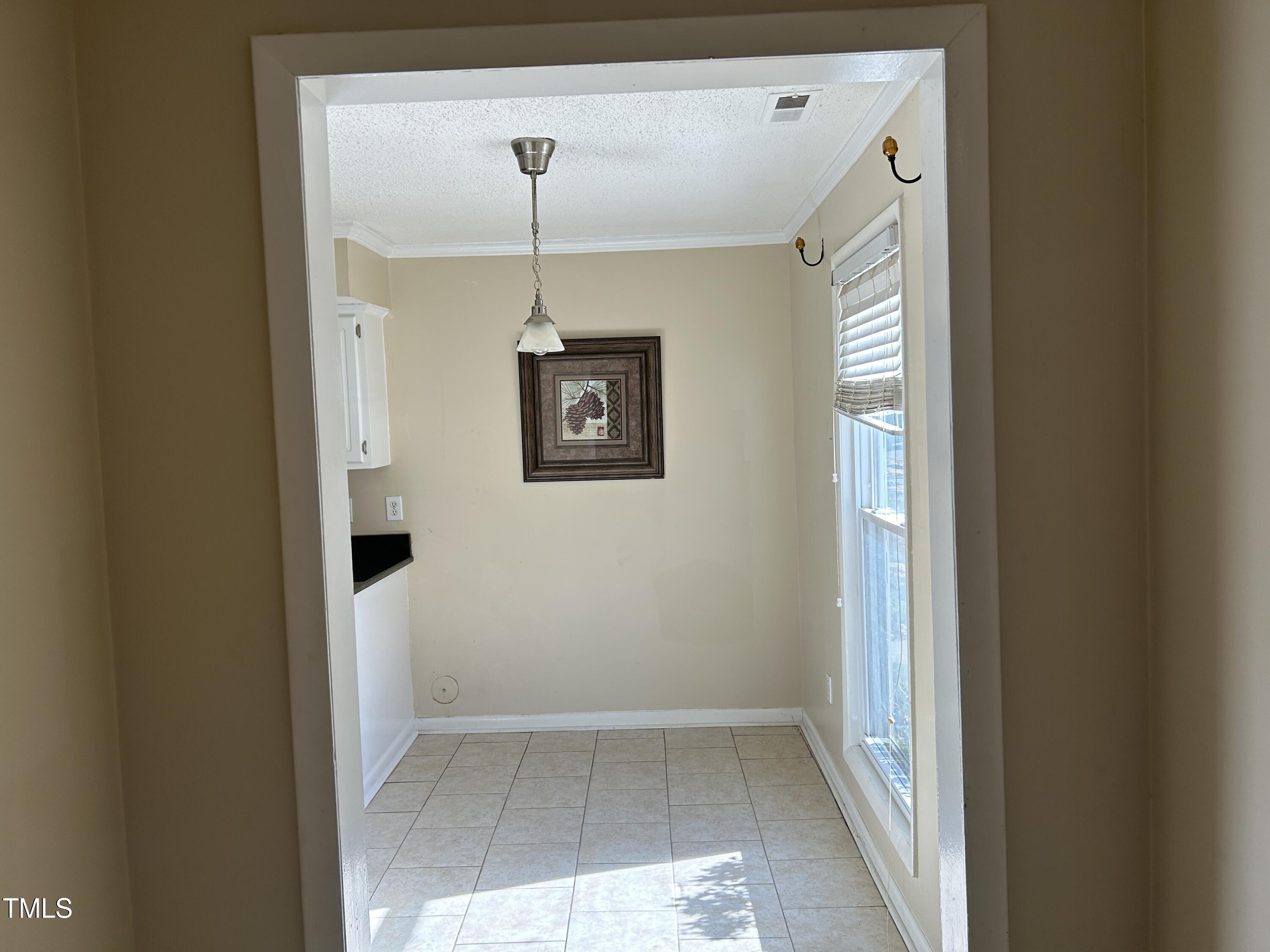 1304 Seaton Road # 3 Property Photo 8