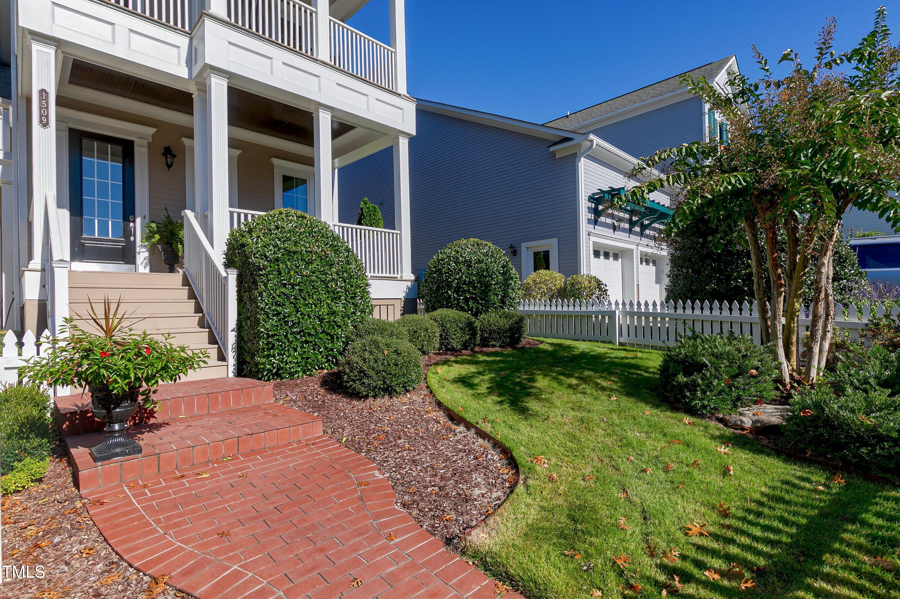 1509 Heritage Reserve Court Property Photo 3