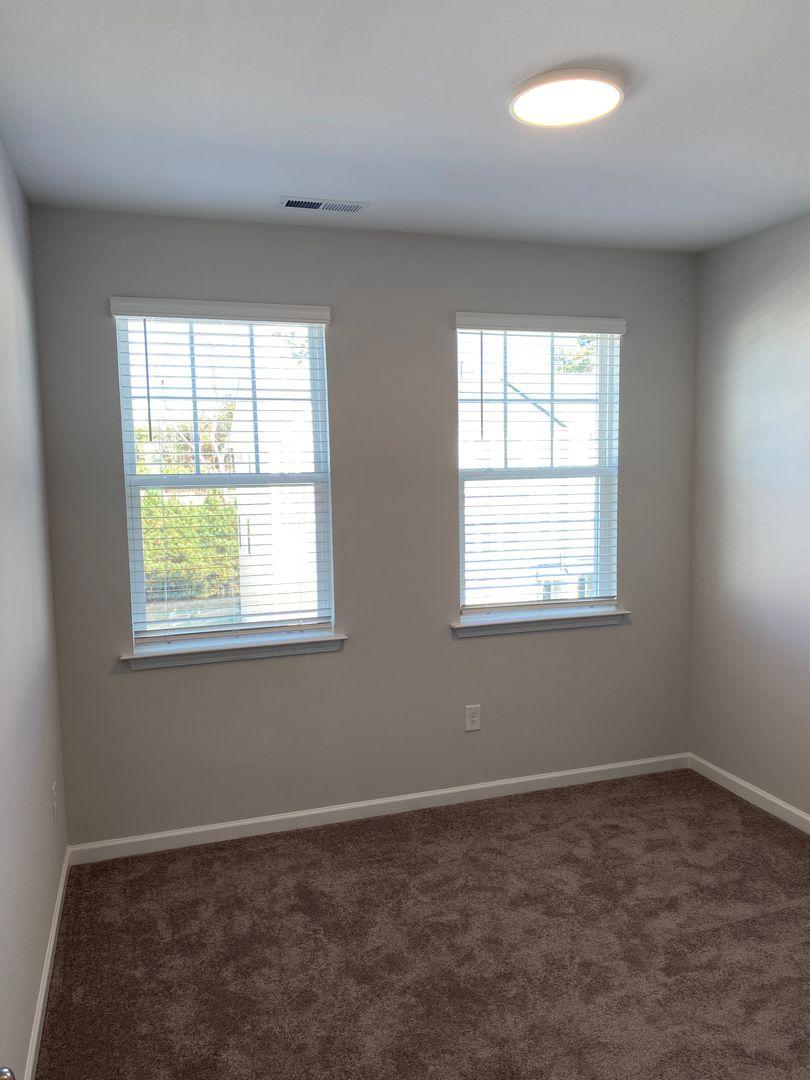 1046 Commack Drive Property Photo 4
