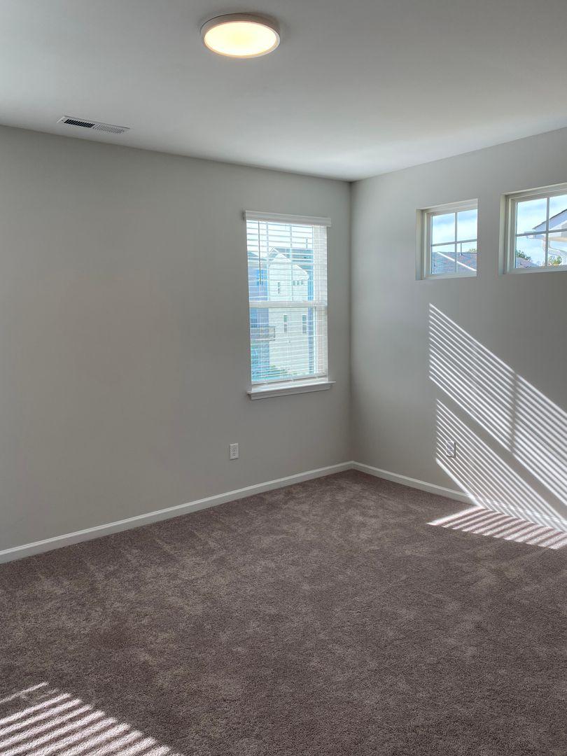 1046 Commack Drive Property Photo 6