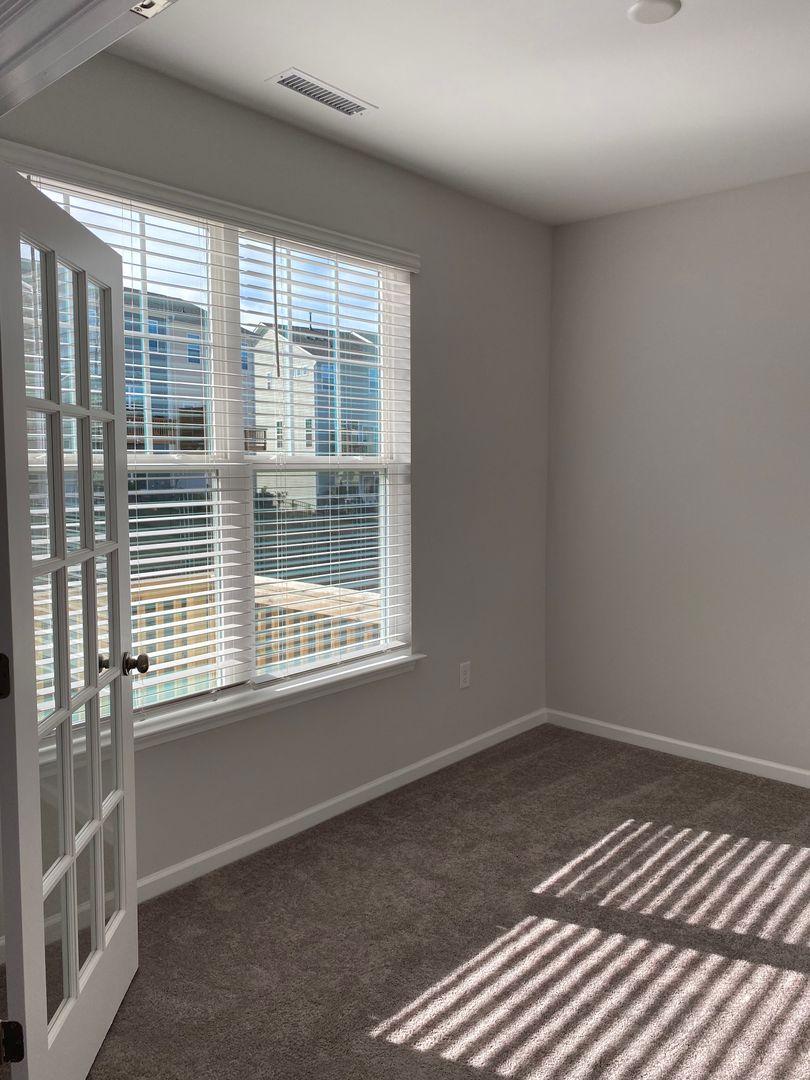 1046 Commack Drive Property Photo 27