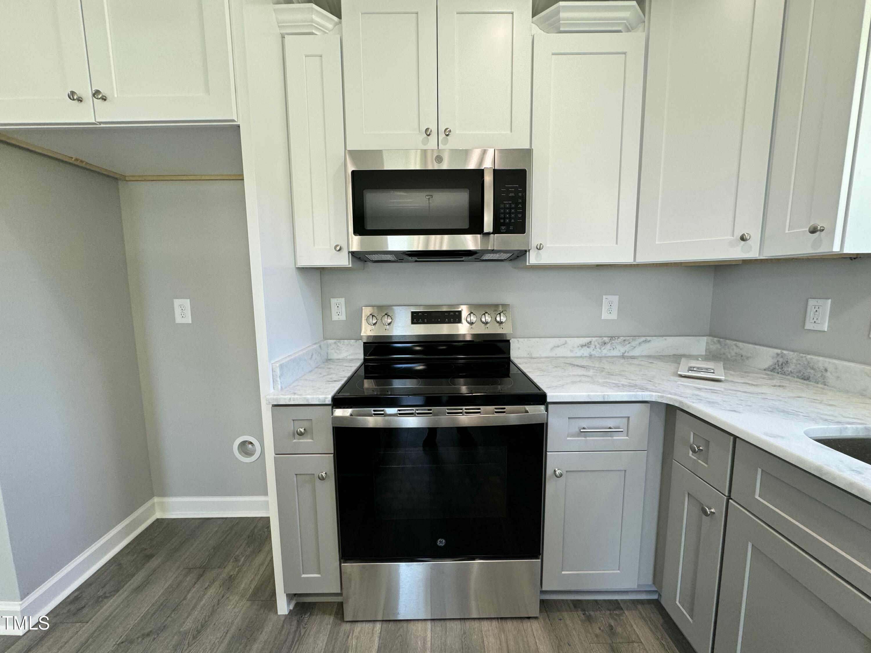 112 E Sillinger Drive Property Photo 19