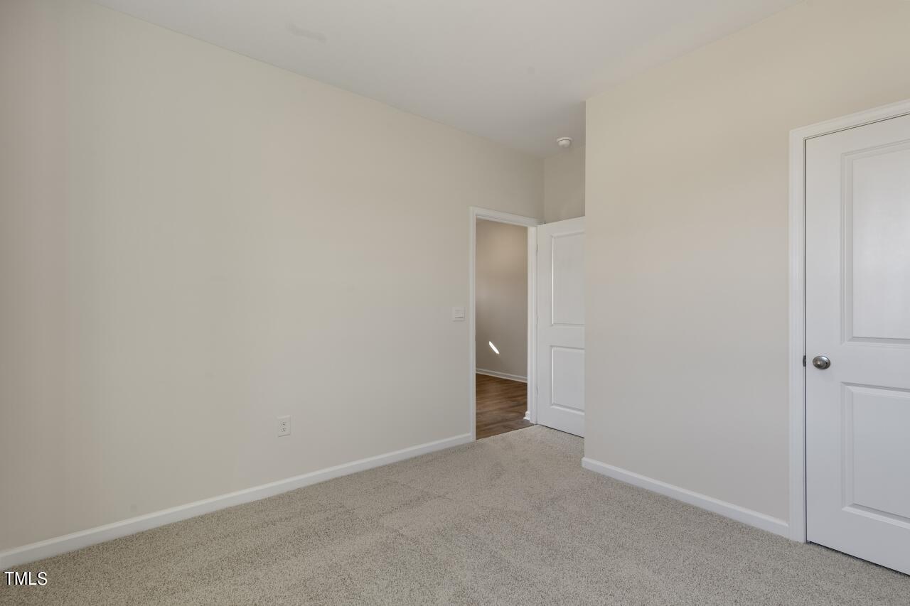 3846 Althorp Drive W Property Photo 8