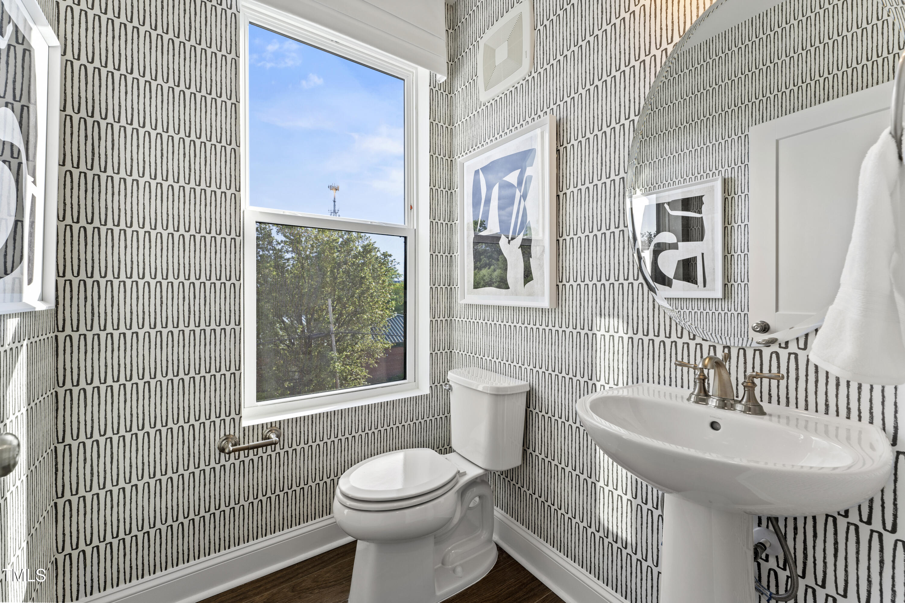 10529 Pleasant Branch Drive Unit 201 Property Photo 6