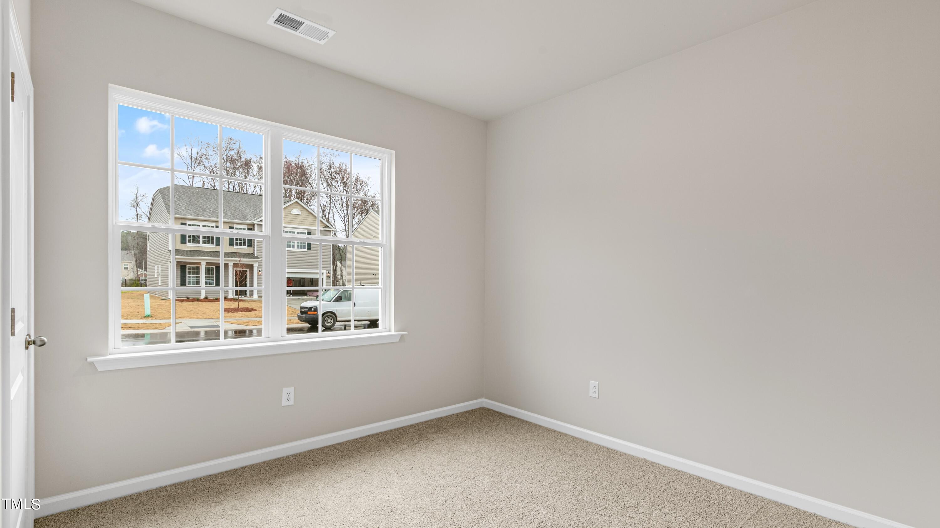 425 Ashley Run Property Photo 14